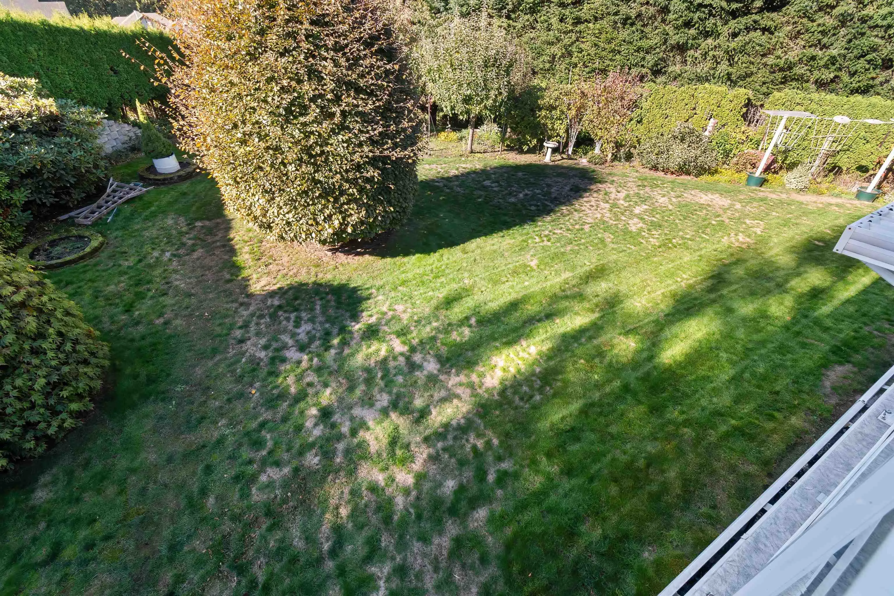5659 Viewpoint Place