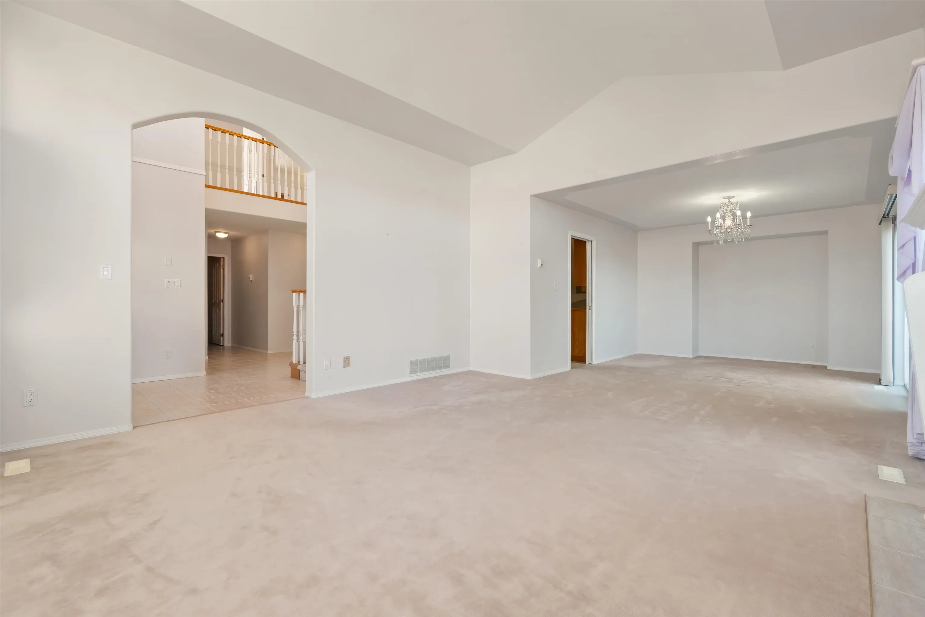 5659 Viewpoint Place