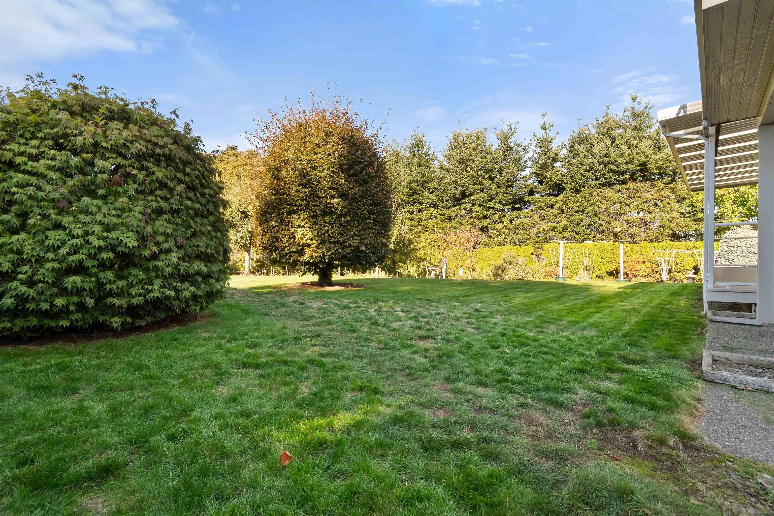 5659 Viewpoint Place
