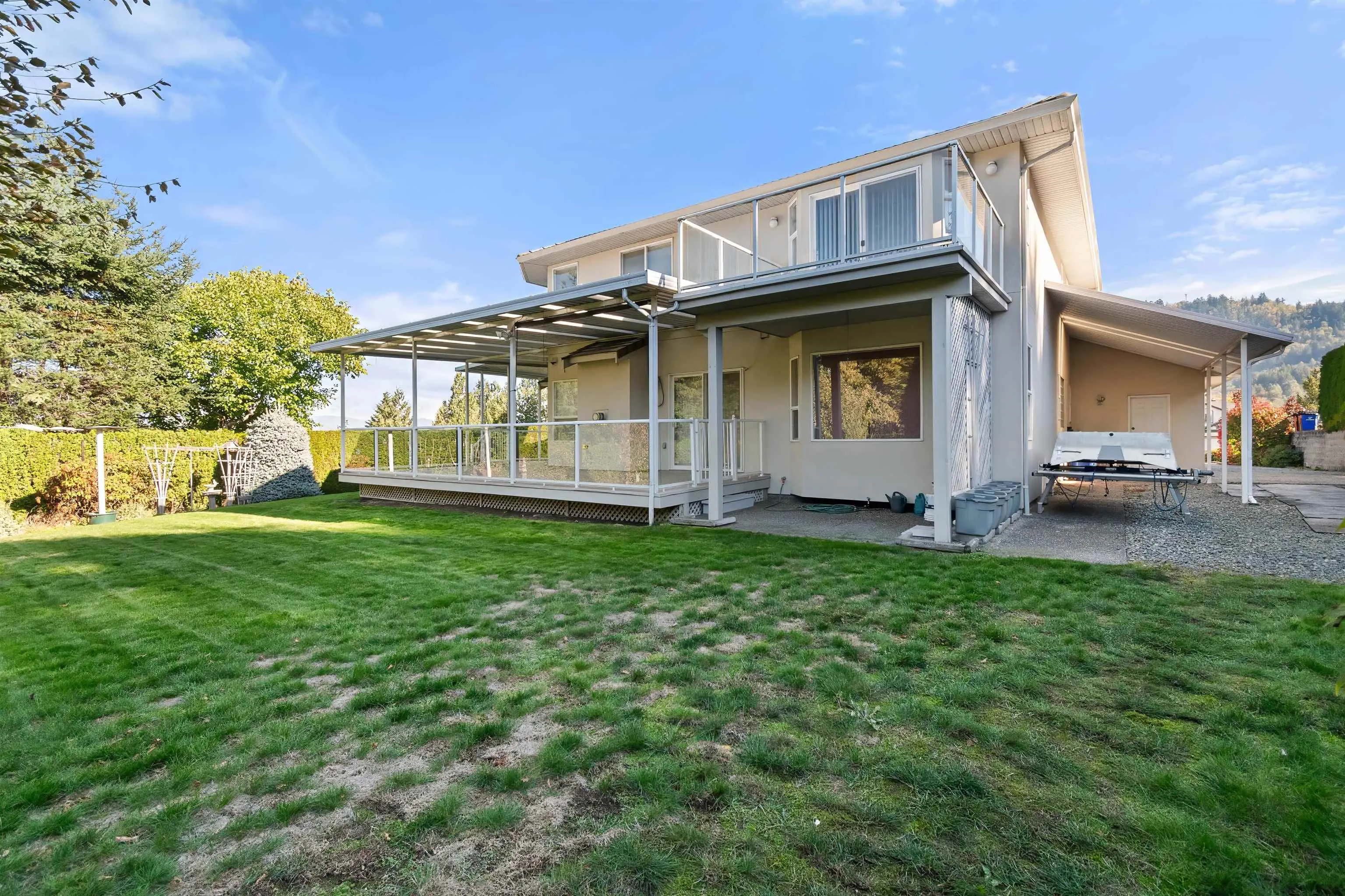 5659 Viewpoint Place