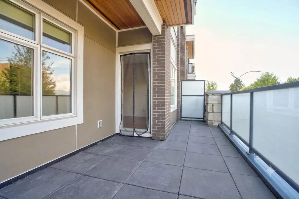 4710 Hastings Street #202