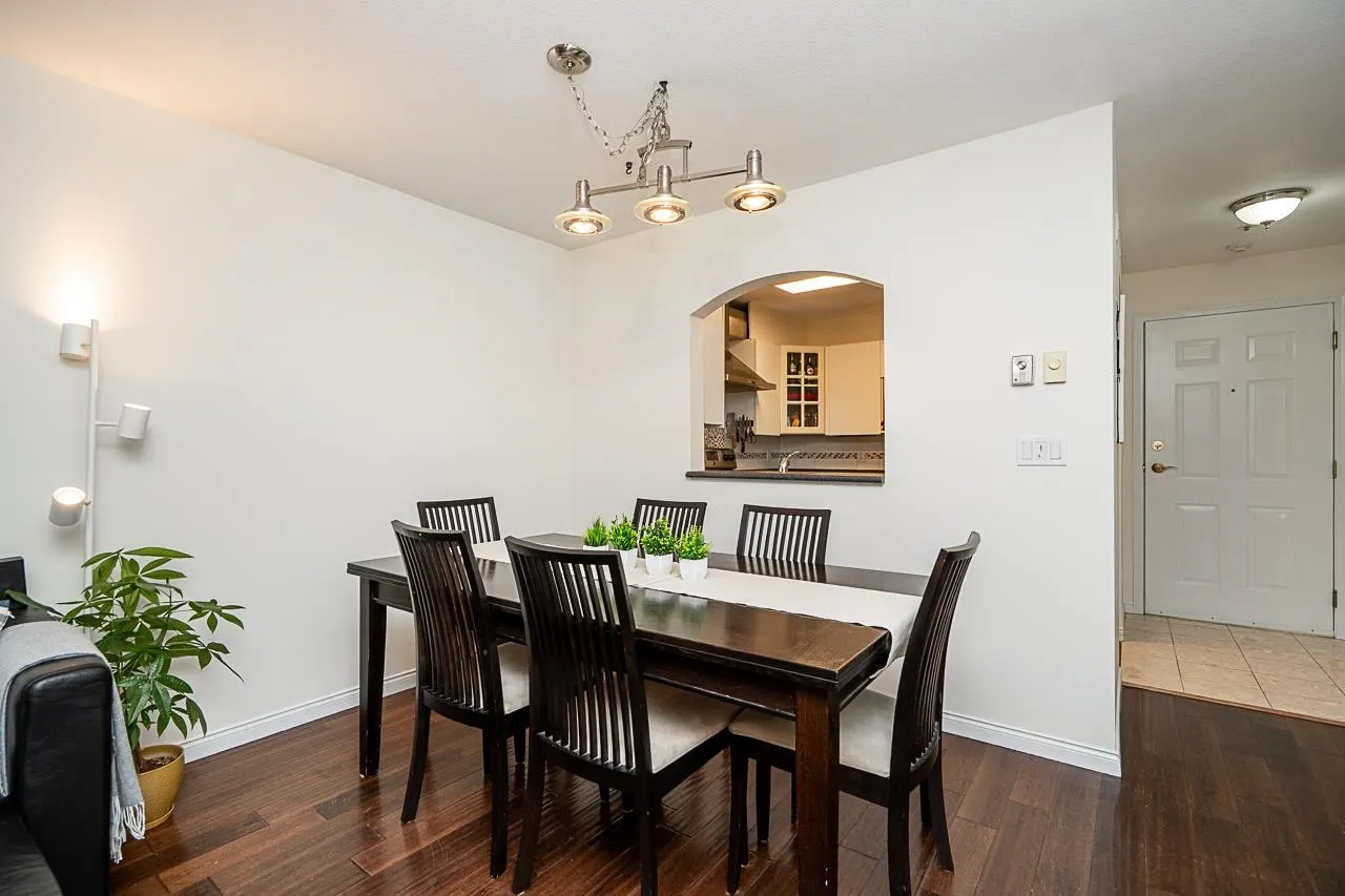 2975 Princess Crescent #211