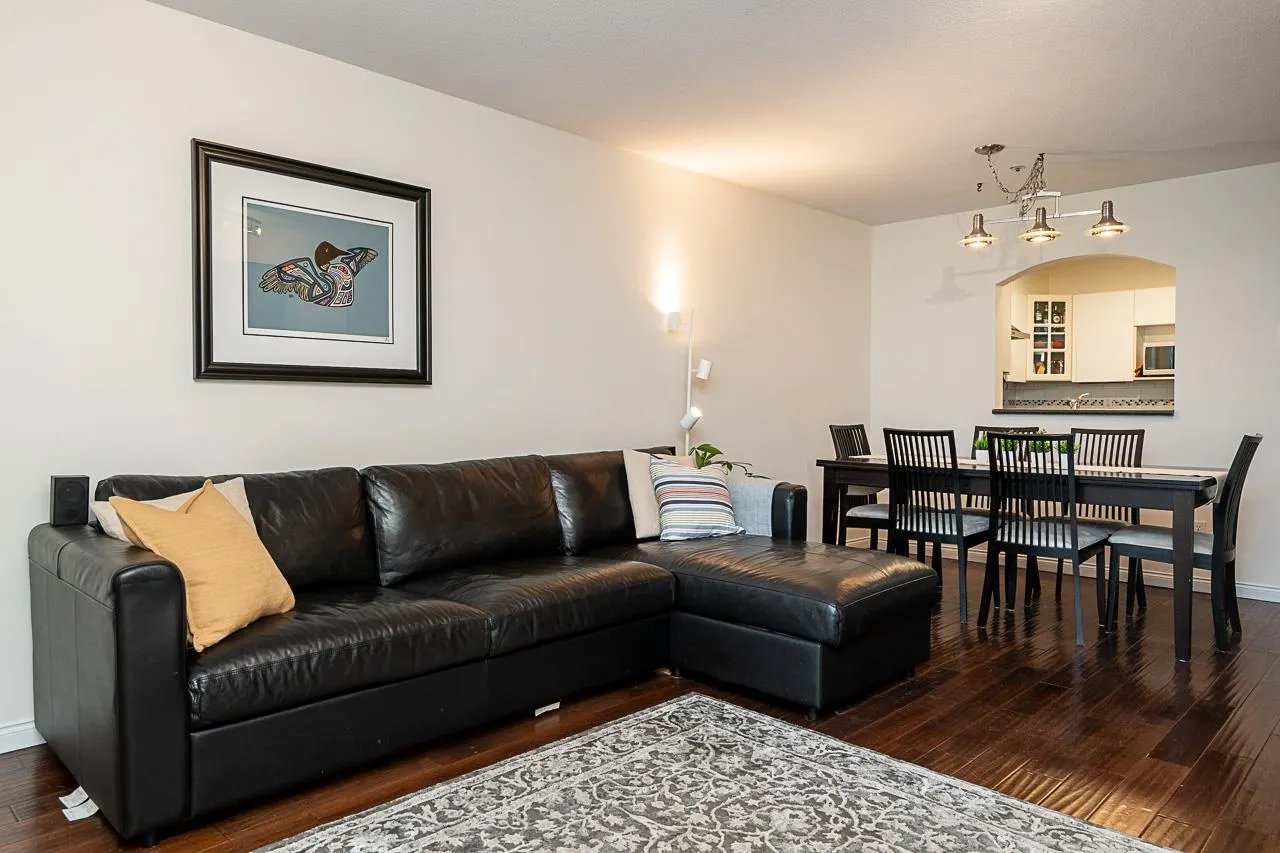 2975 Princess Crescent #211