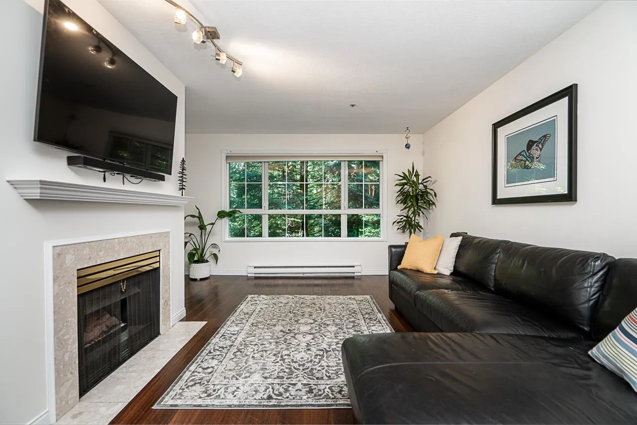 2975 Princess Crescent #211