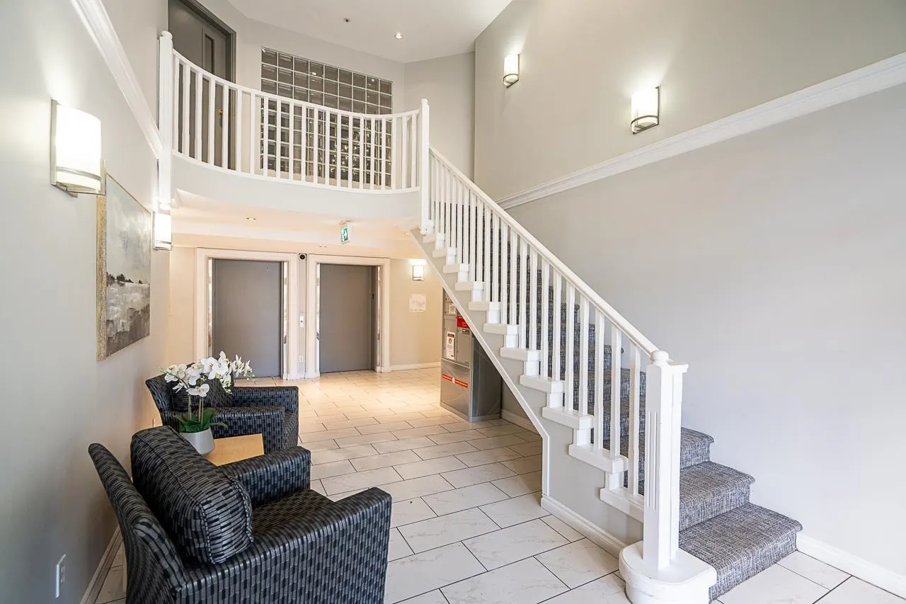 2975 Princess Crescent #211