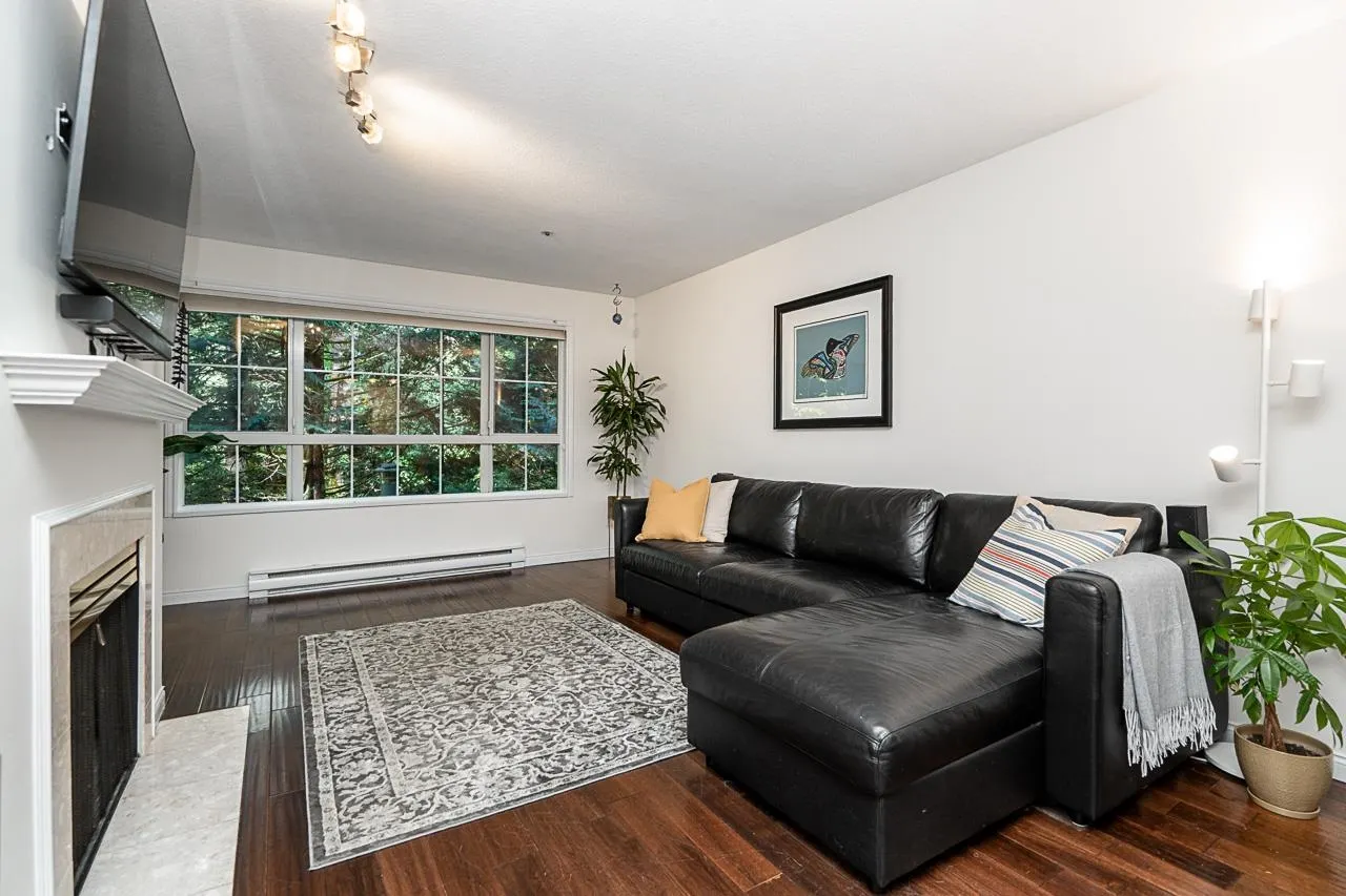 2975 Princess Crescent #211