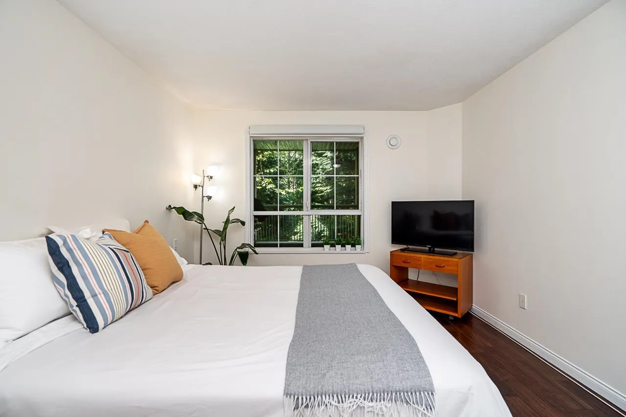 2975 Princess Crescent #211
