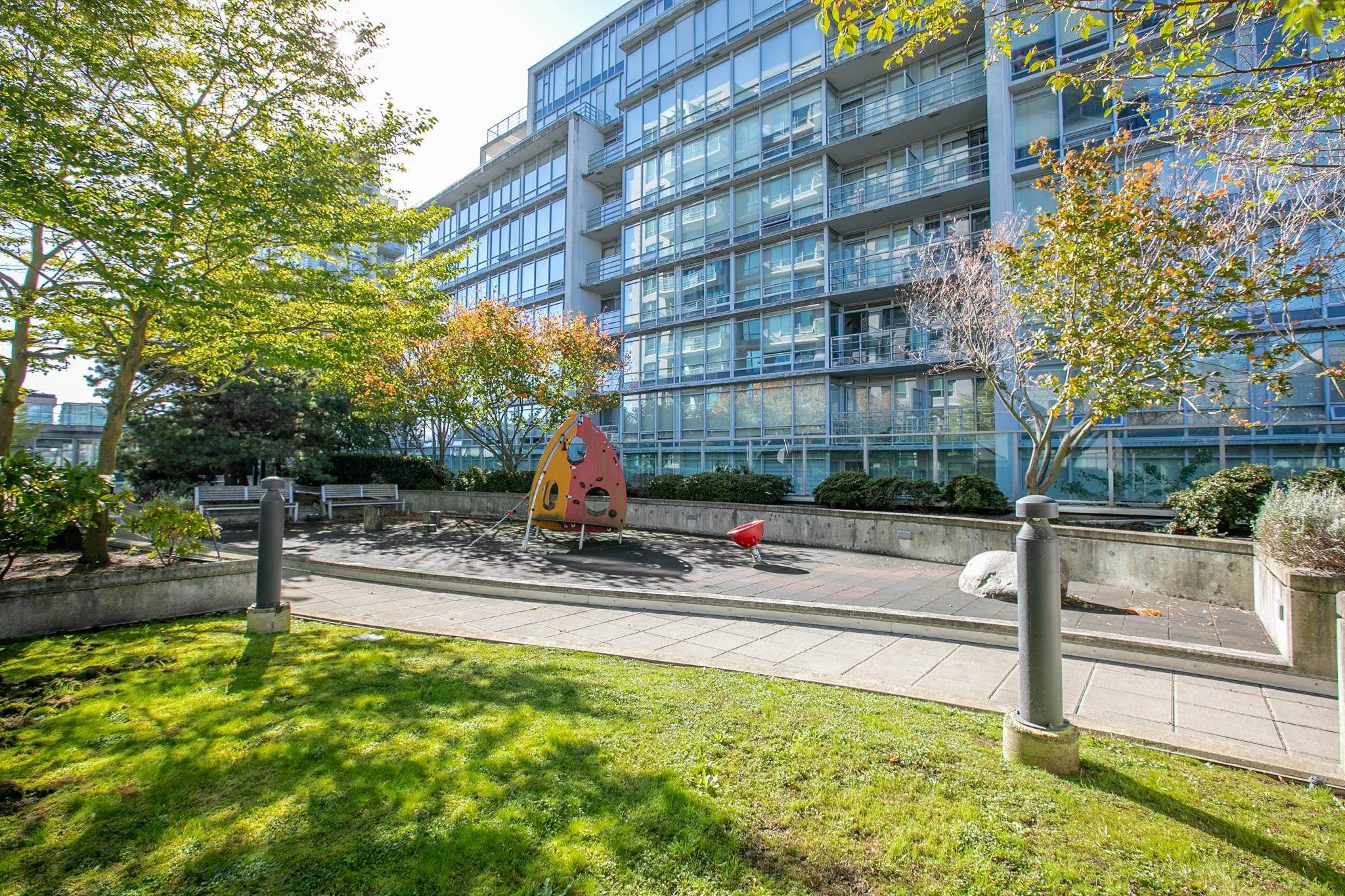 5599 Cooney Road #516