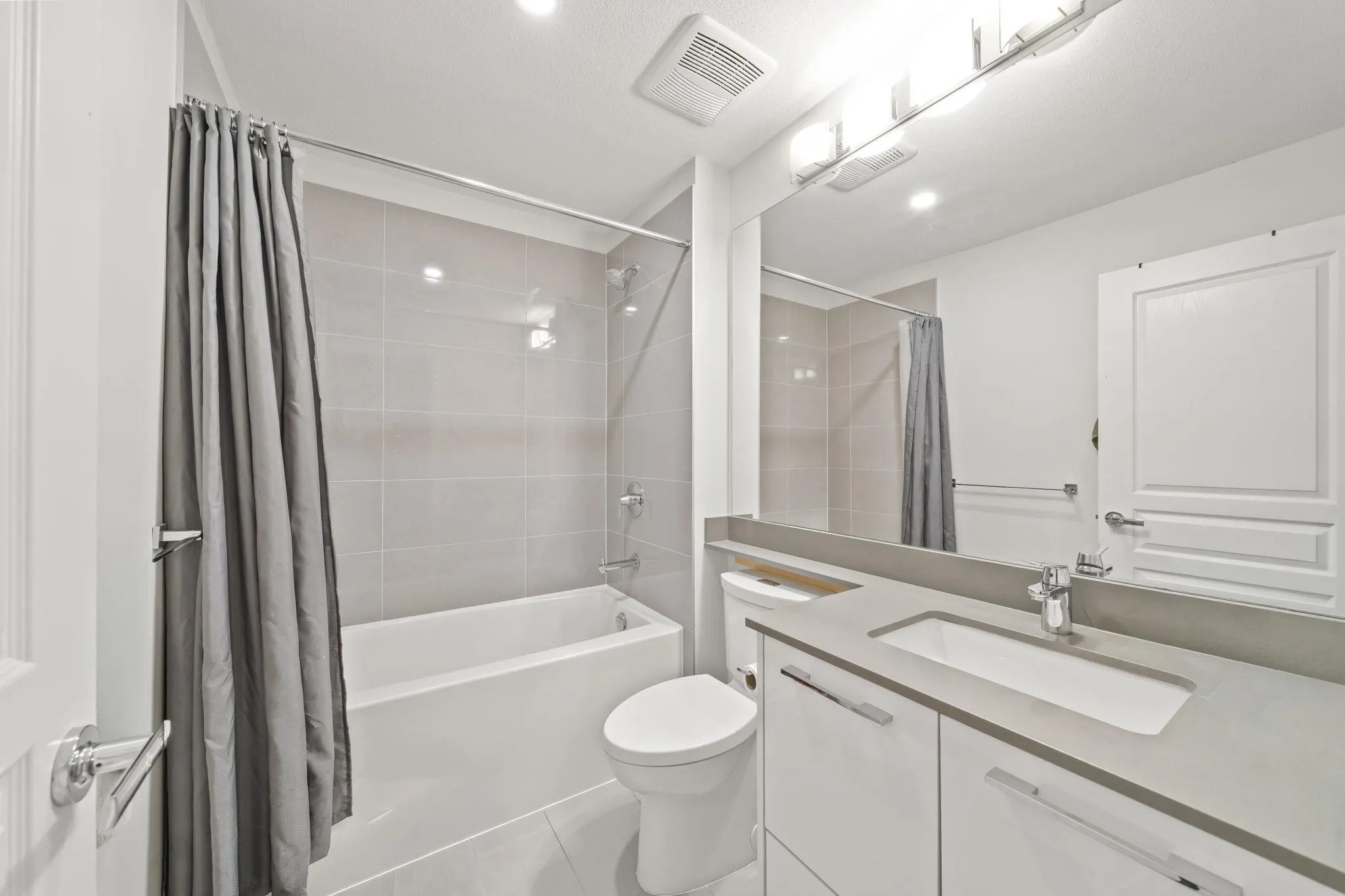 5551 Admiral Way #43