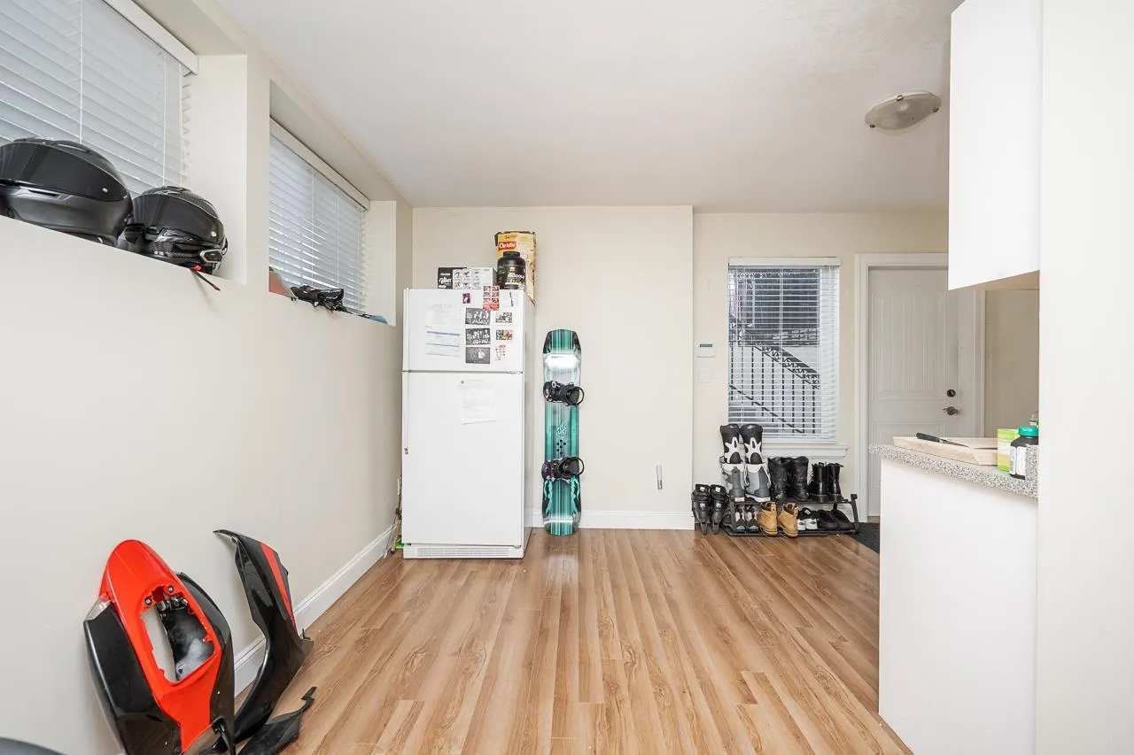 7035 6th Street
