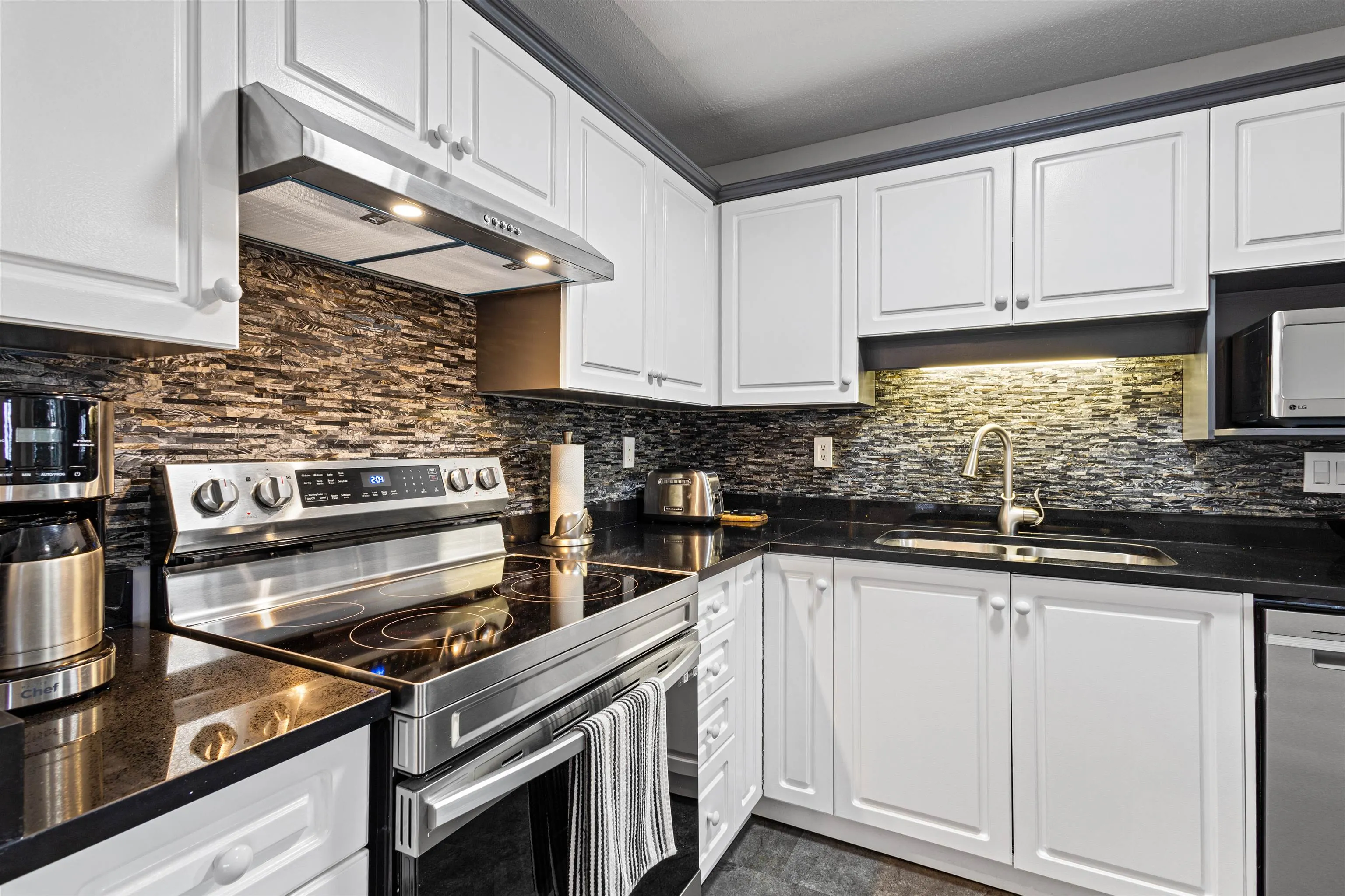 32120 Mt Waddington Avenue #206