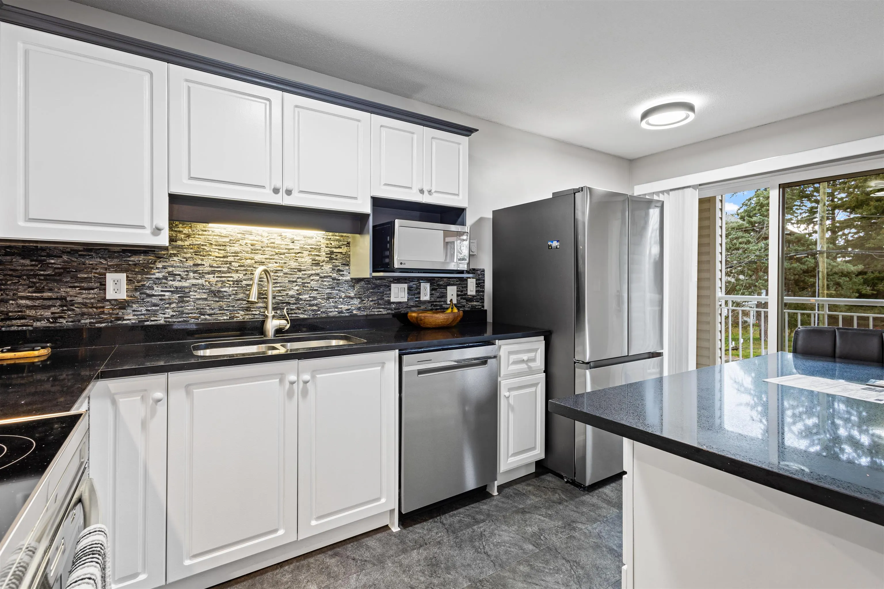 32120 Mt Waddington Avenue #206