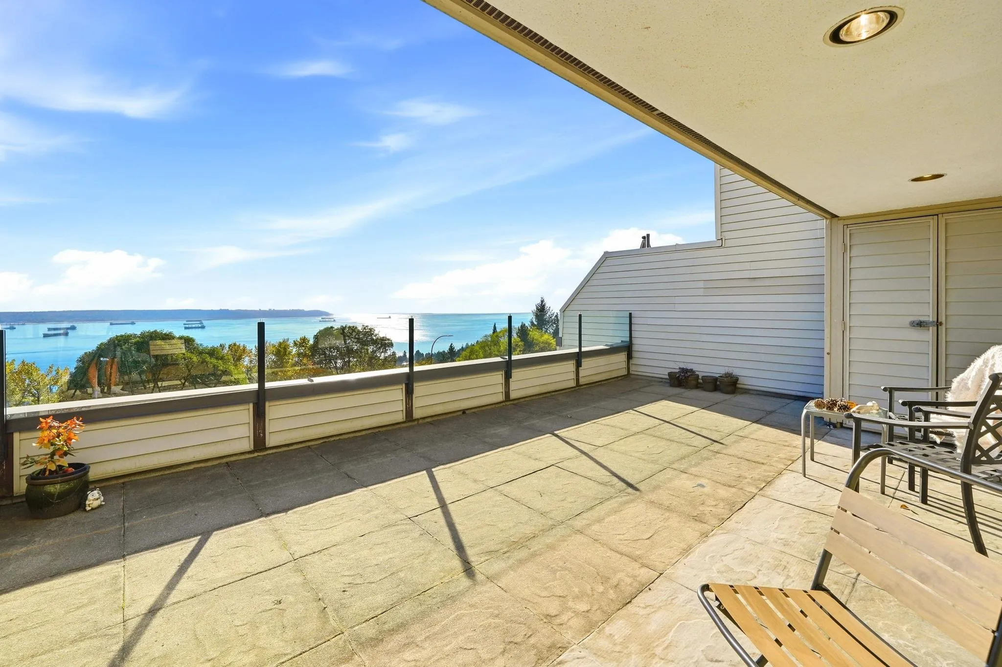 2231 Folkestone Way #22