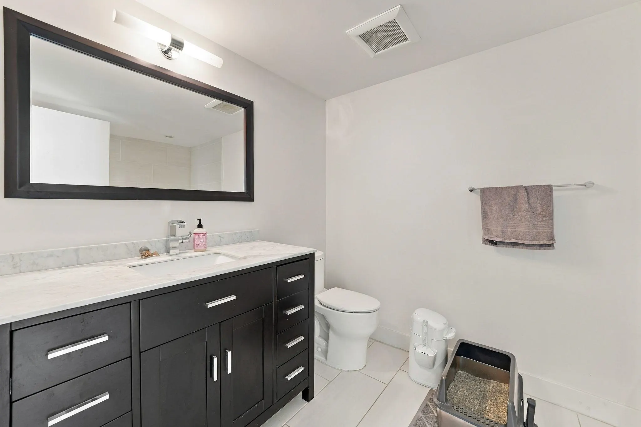 2231 Folkestone Way #22