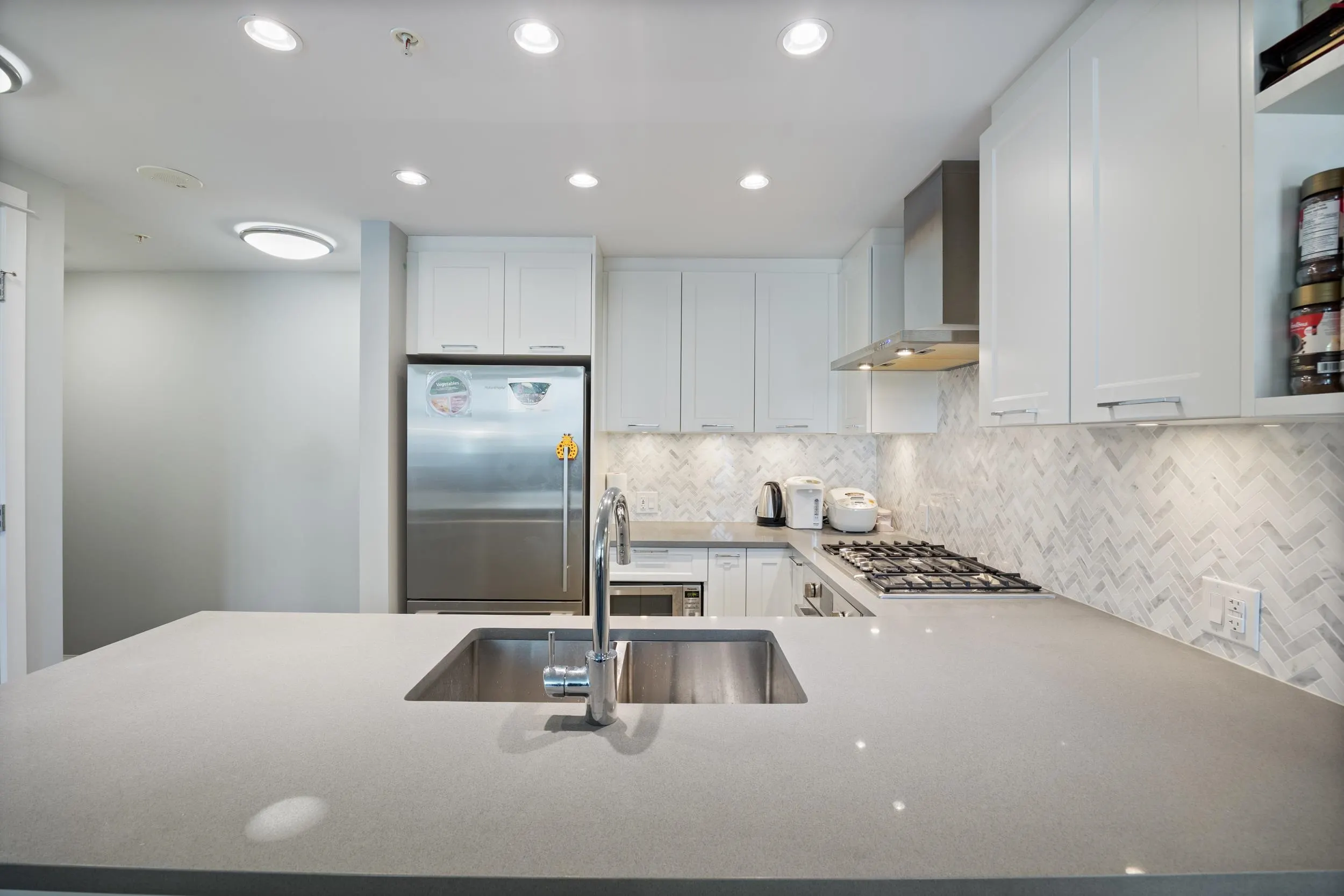520 Como Lake Avenue #1401
