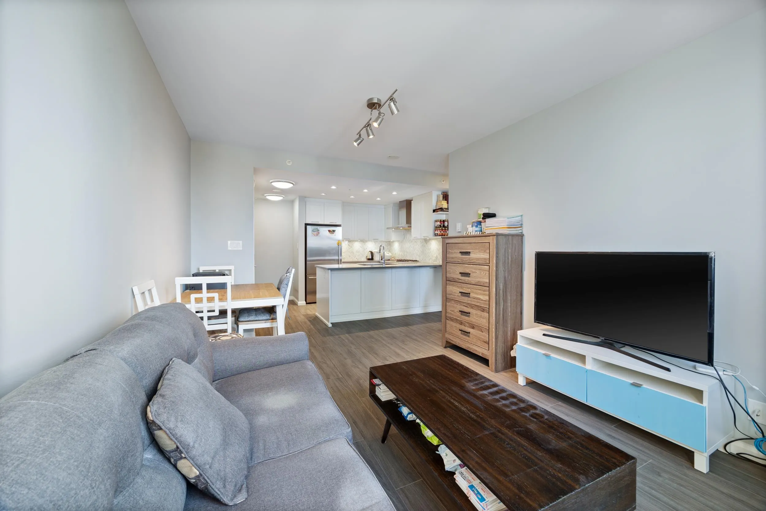 520 Como Lake Avenue #1401