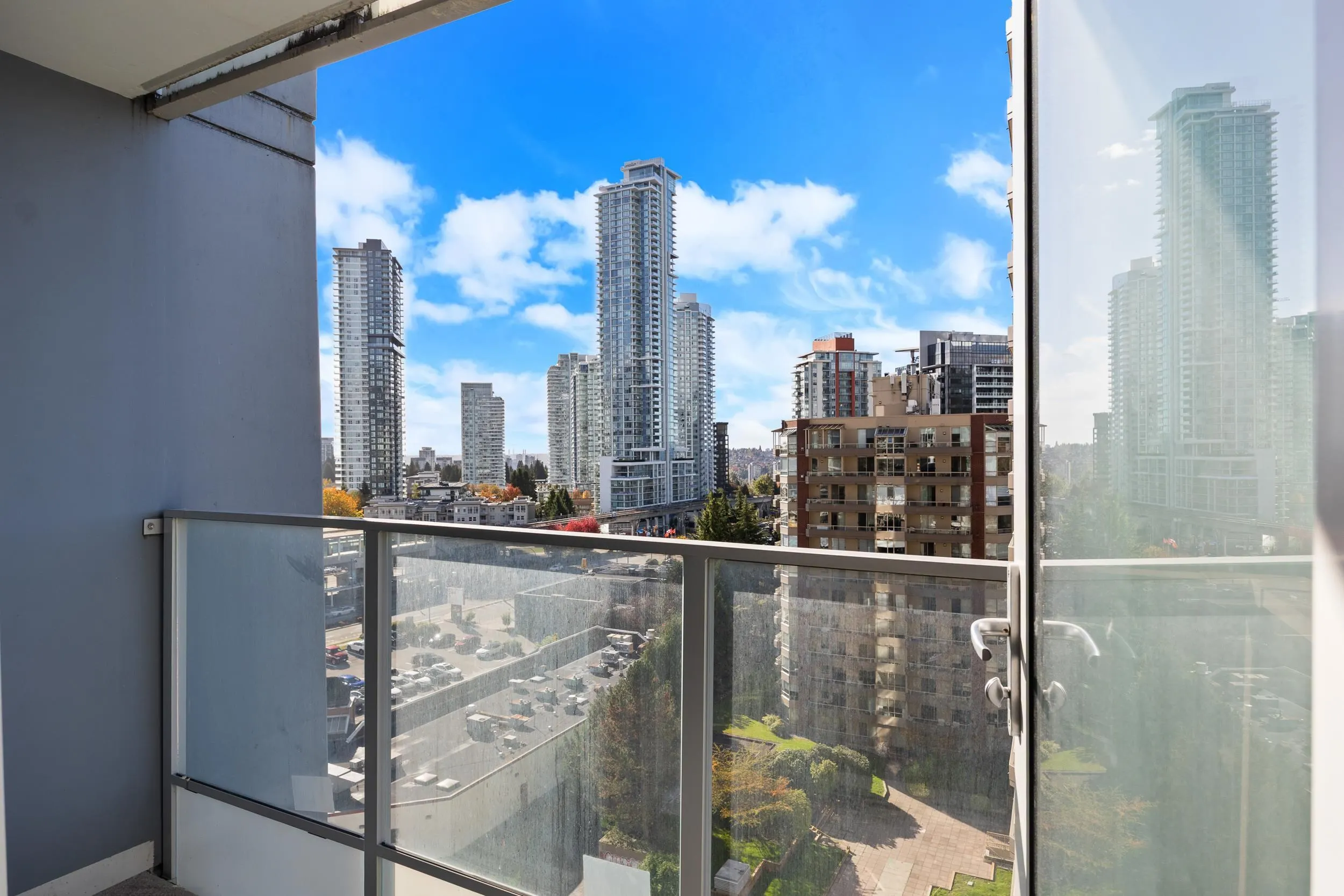 520 Como Lake Avenue #1401