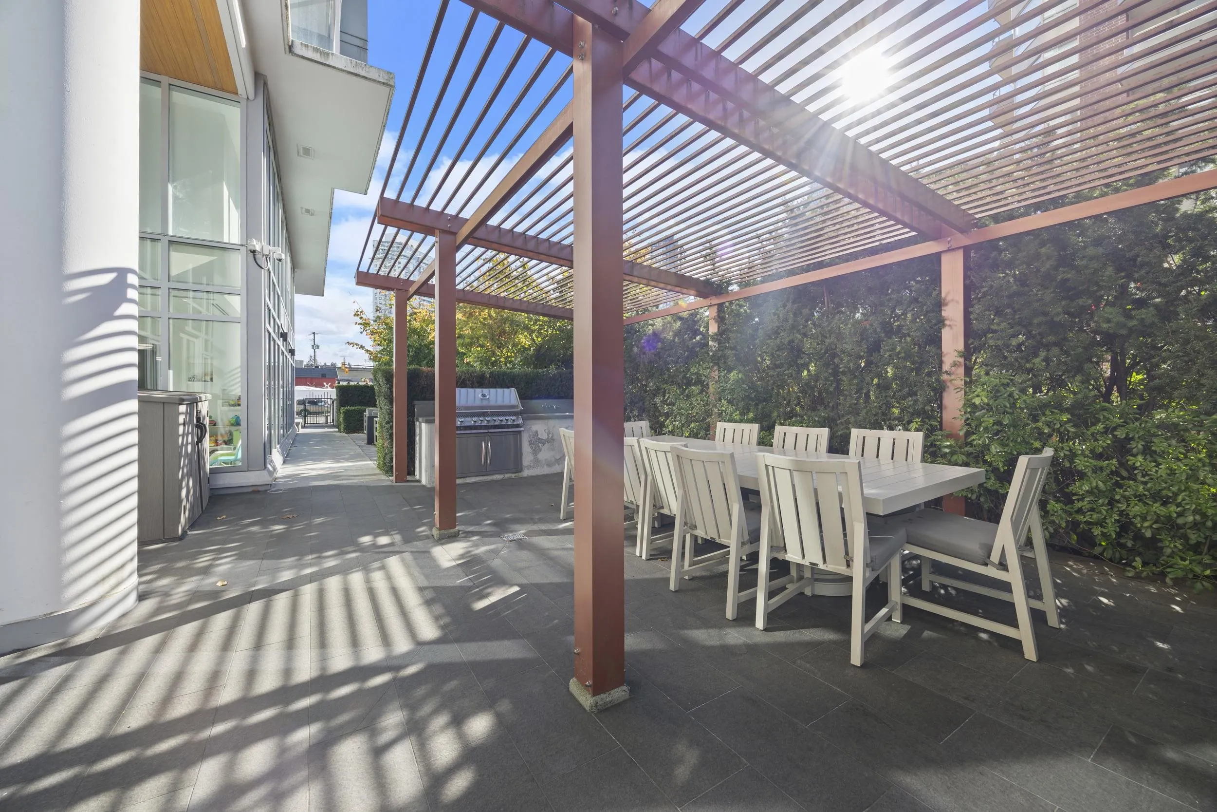 520 Como Lake Avenue #1401