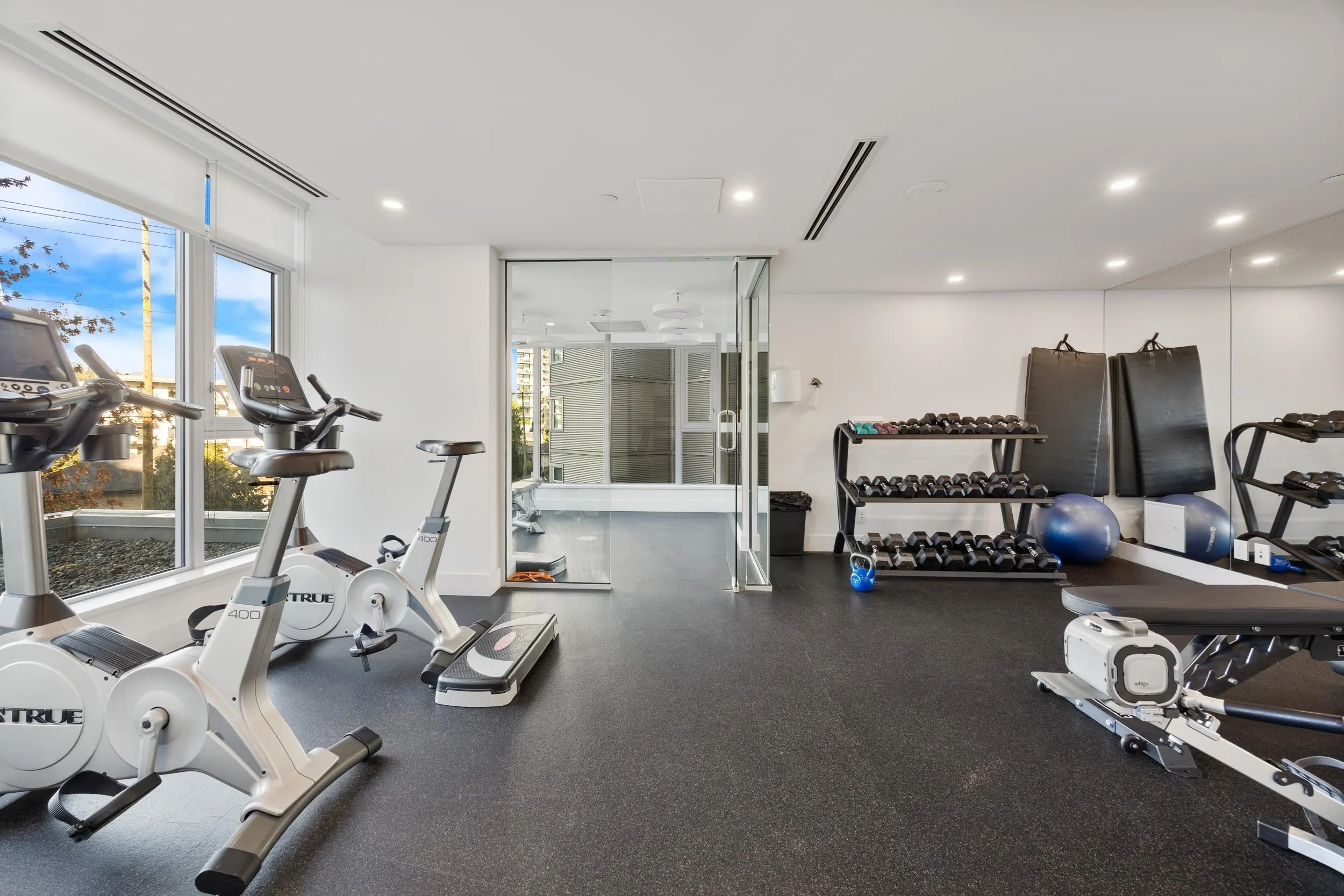 520 Como Lake Avenue #1401