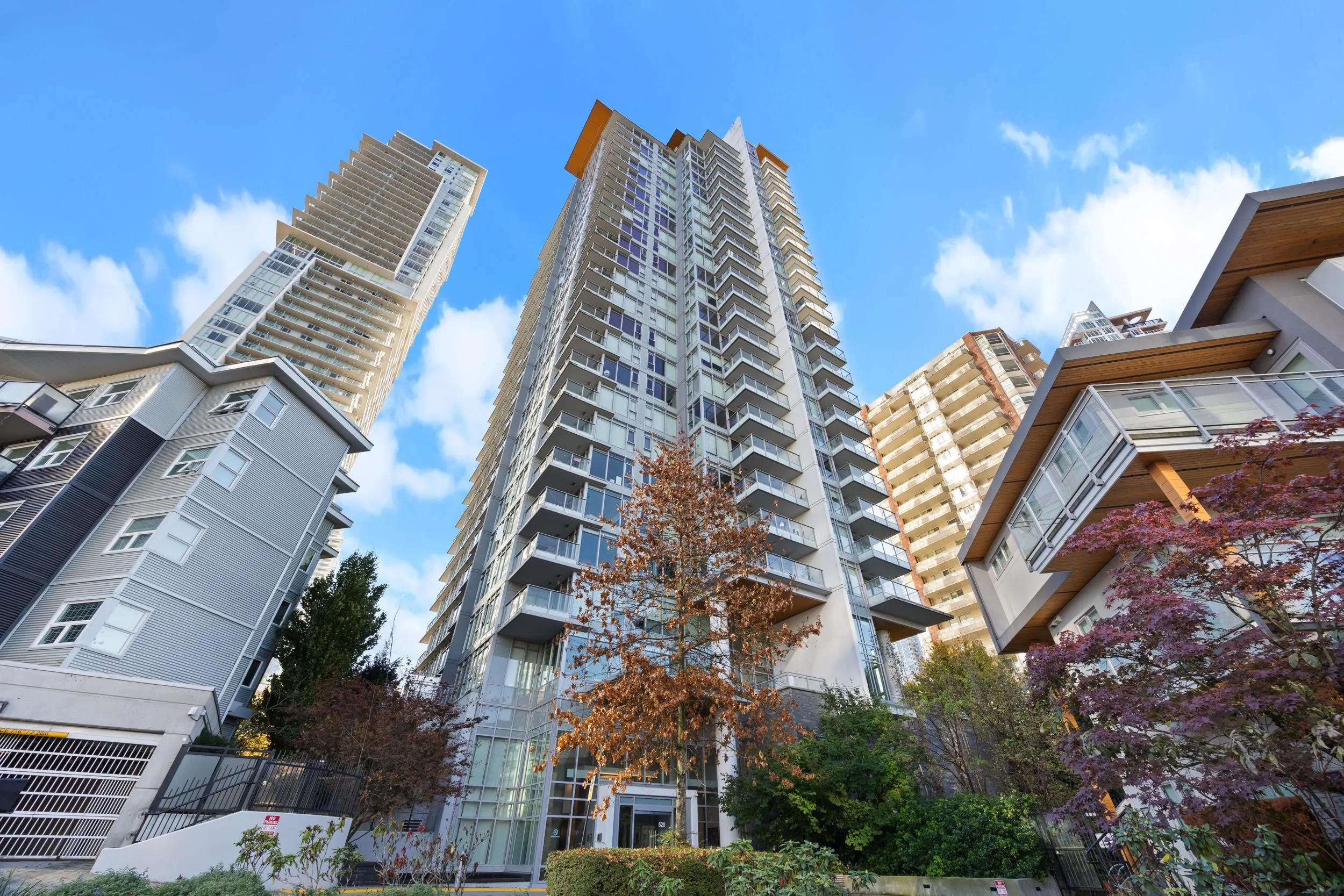 520 Como Lake Avenue #1401