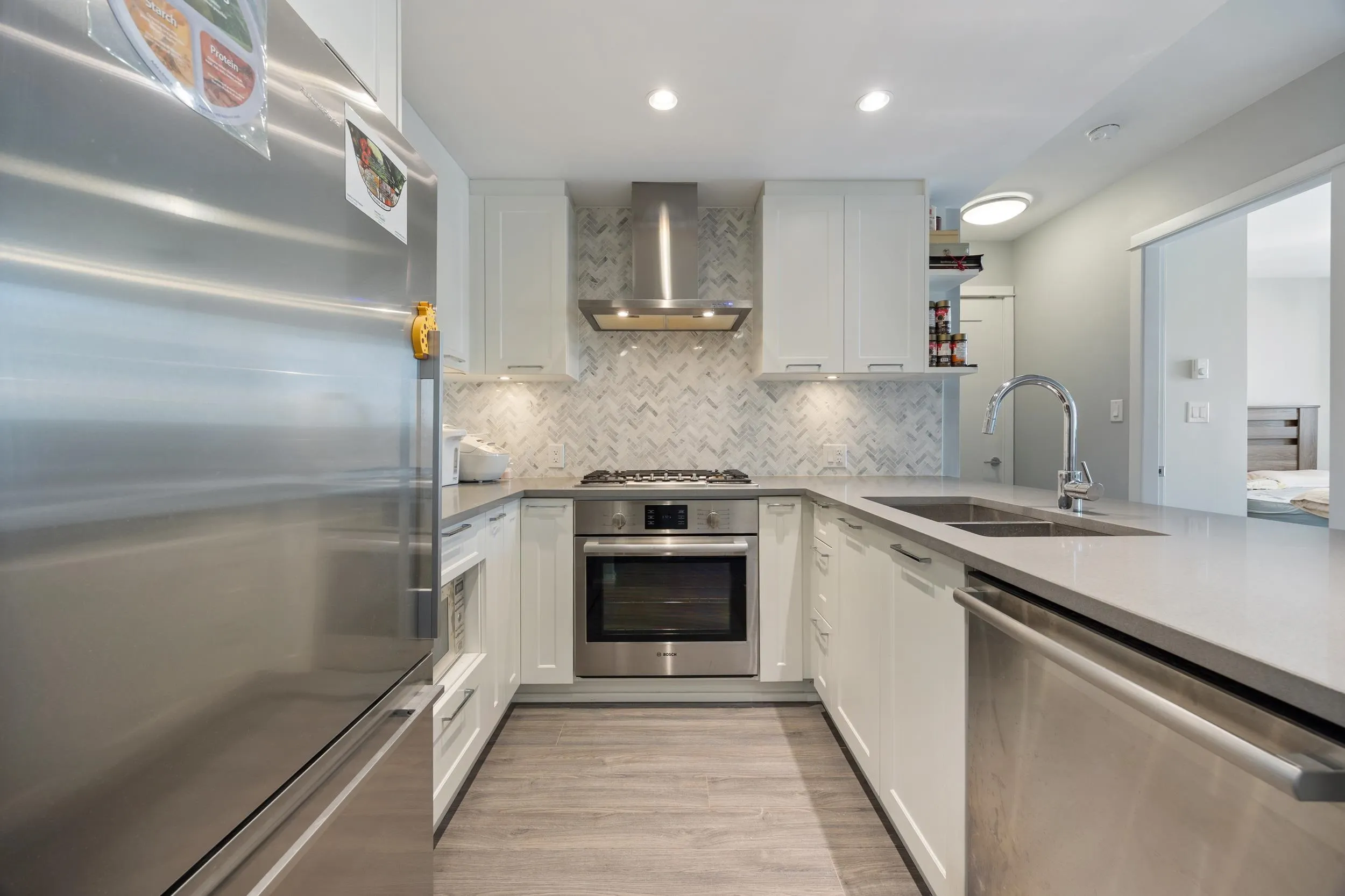 520 Como Lake Avenue #1401