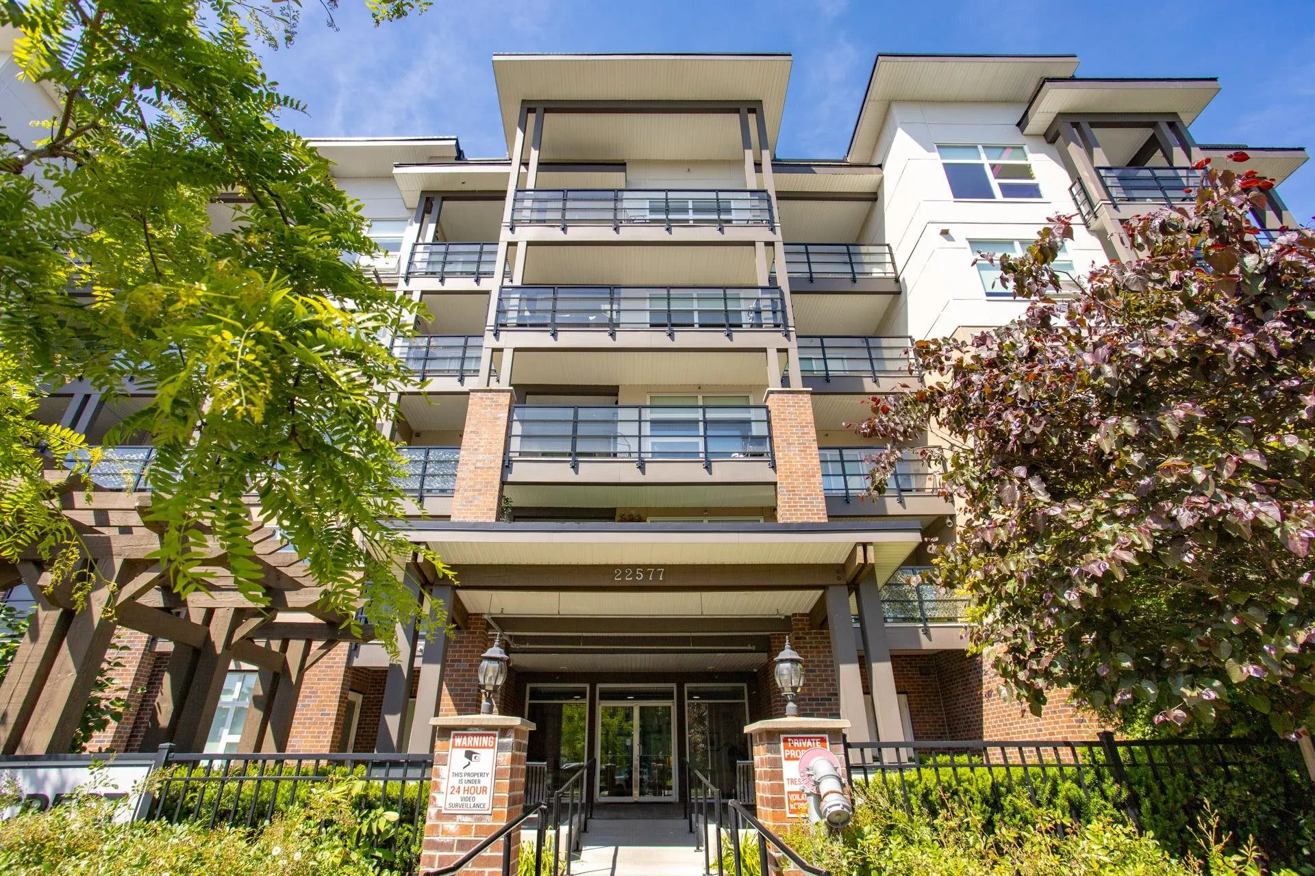 22577 Royal Crescent #403