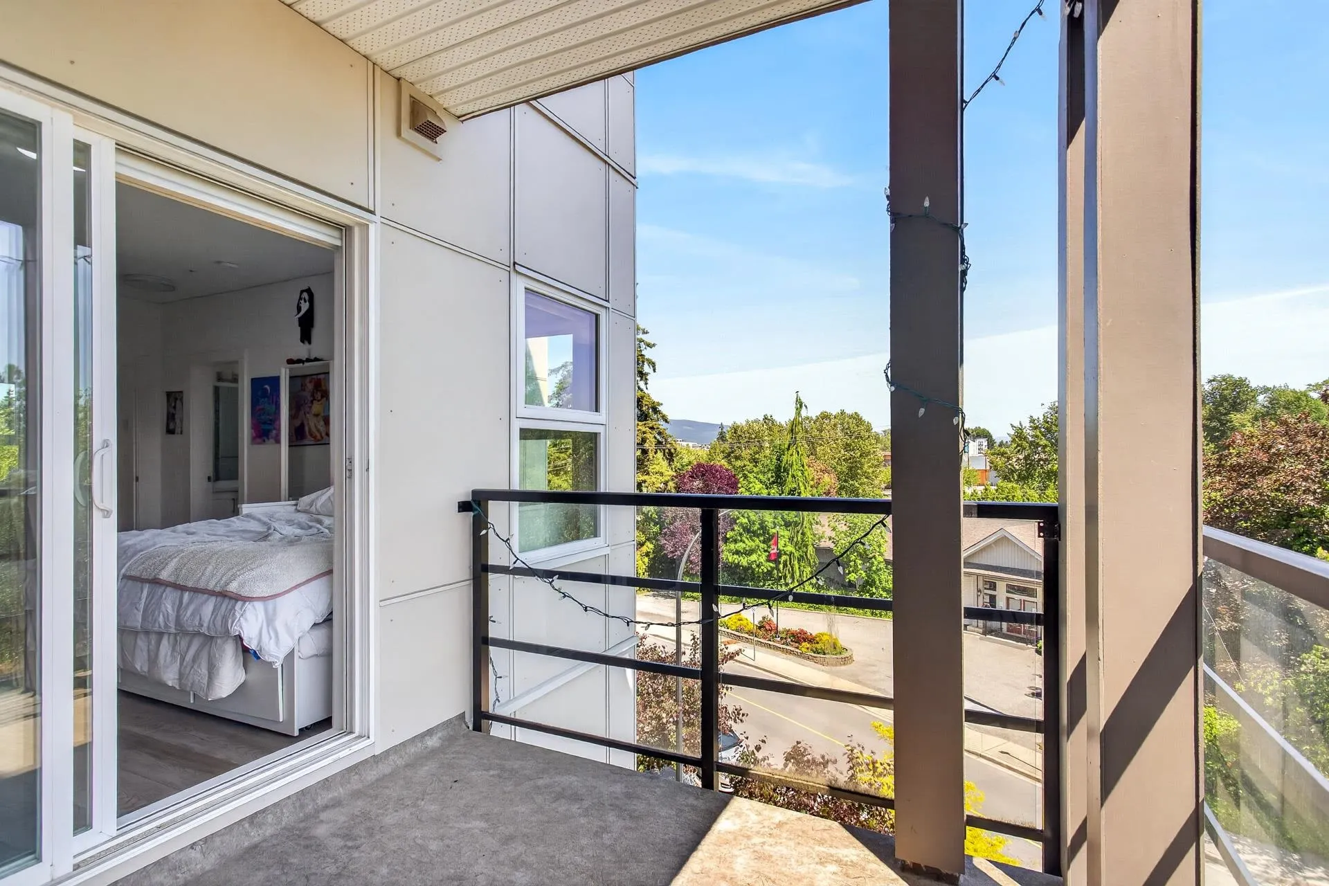 22577 Royal Crescent #403