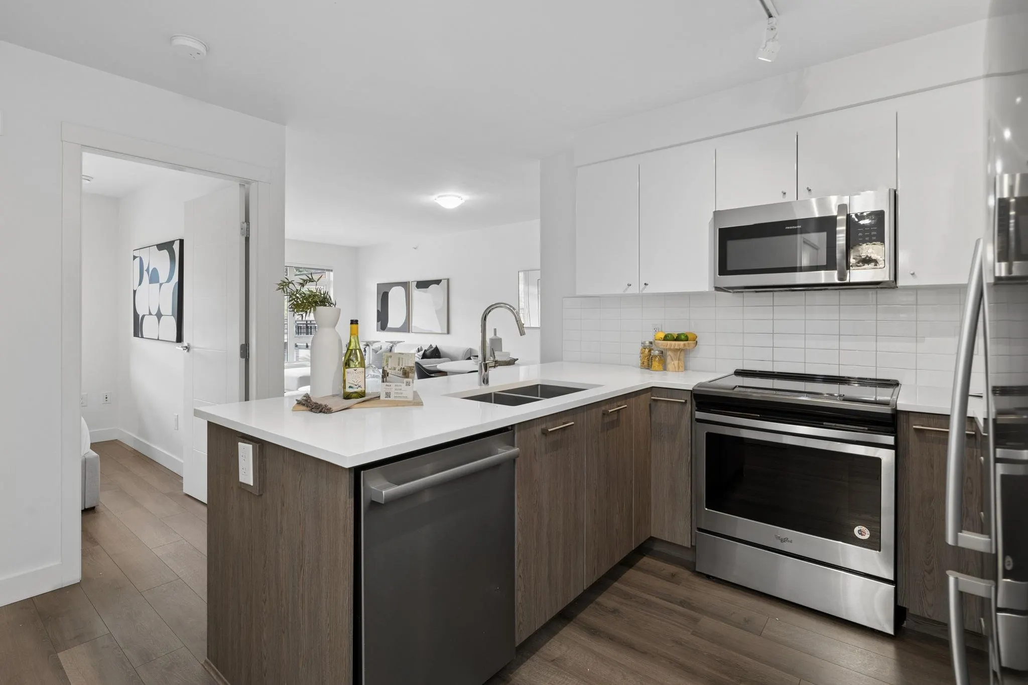2525 Clarke Street #501
