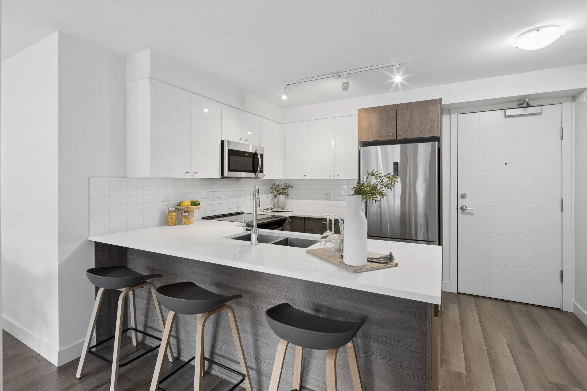 2525 Clarke Street #501