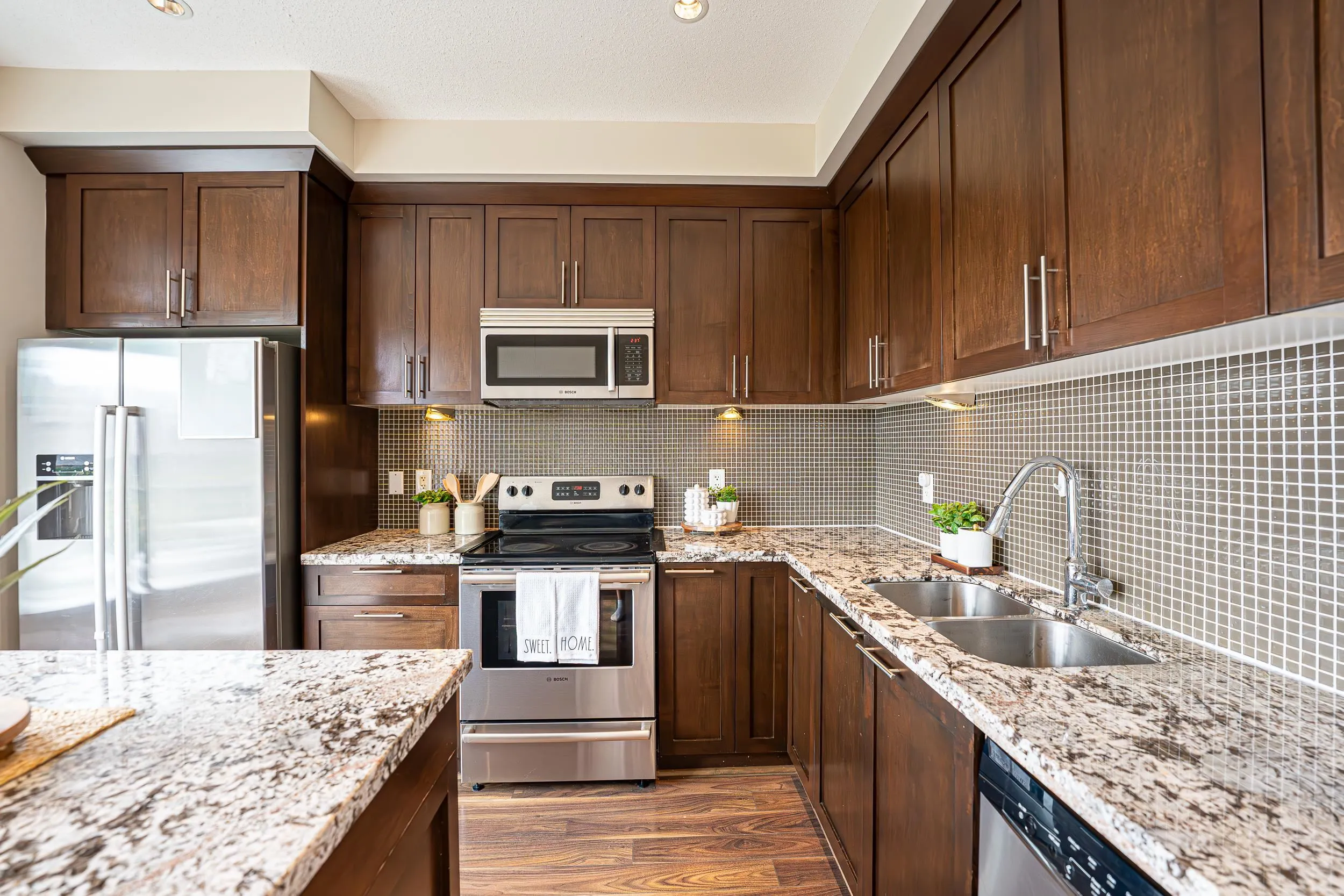 1460 Southview Street #125