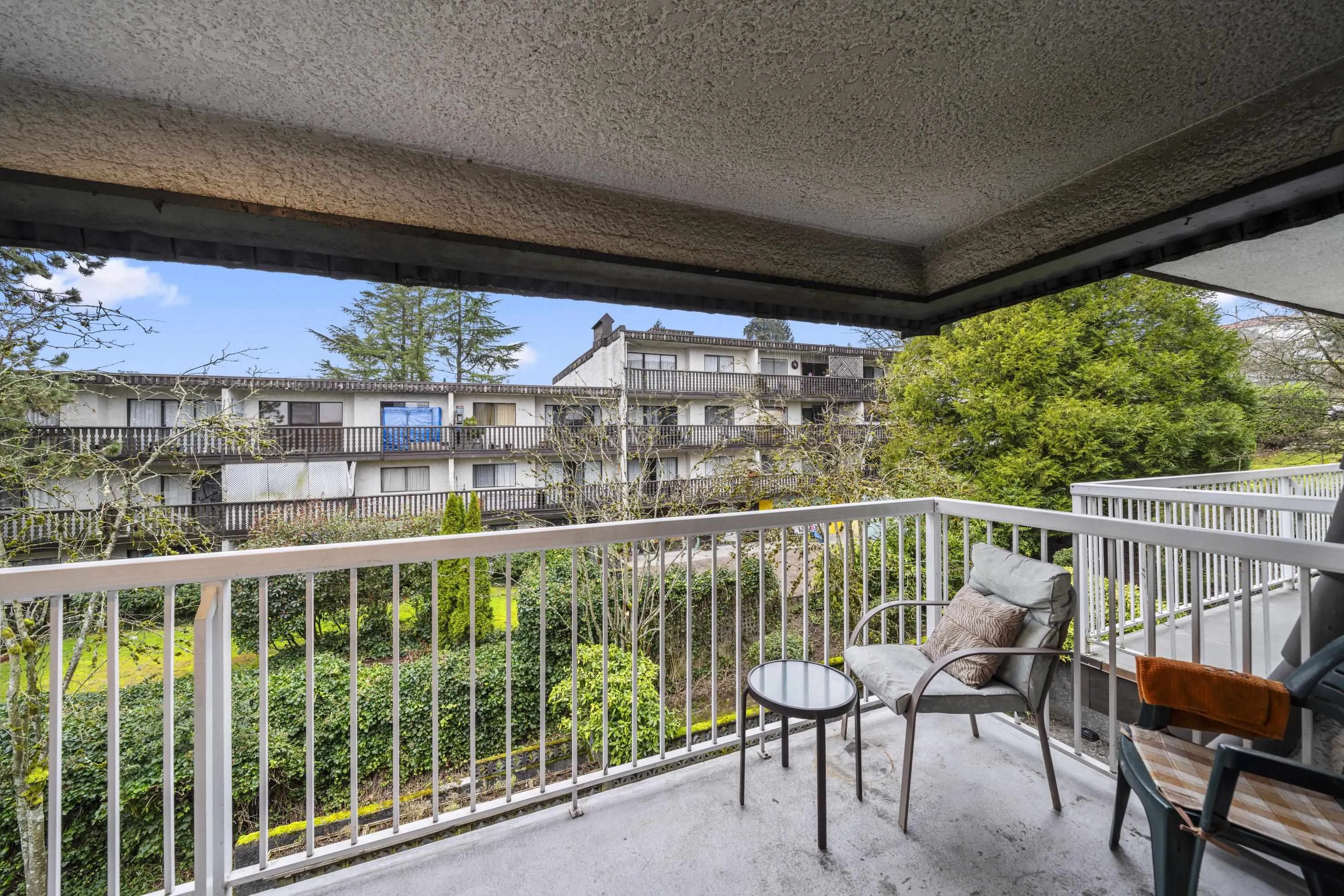 371 Ellesmere Avenue #302