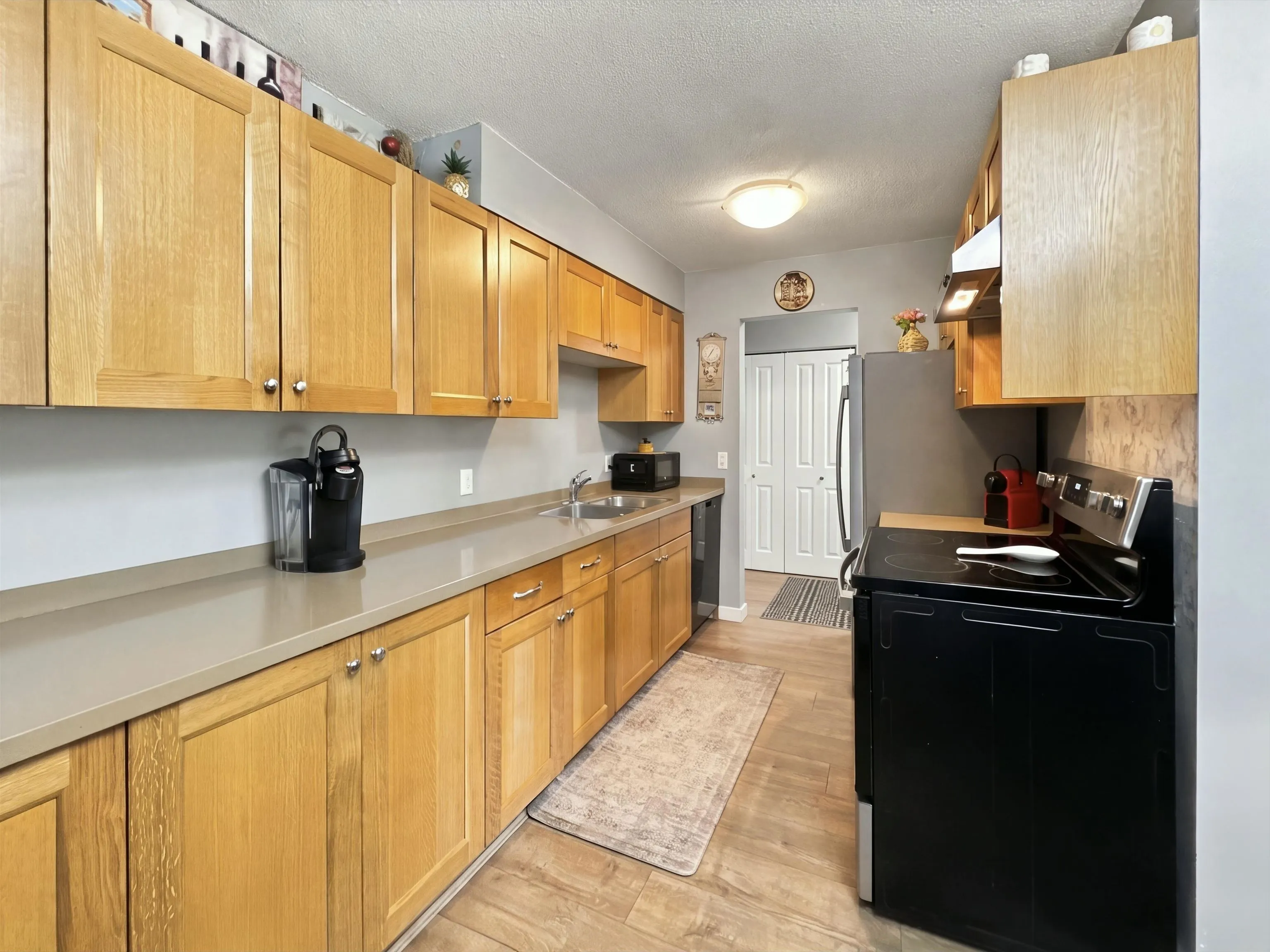371 Ellesmere Avenue #302