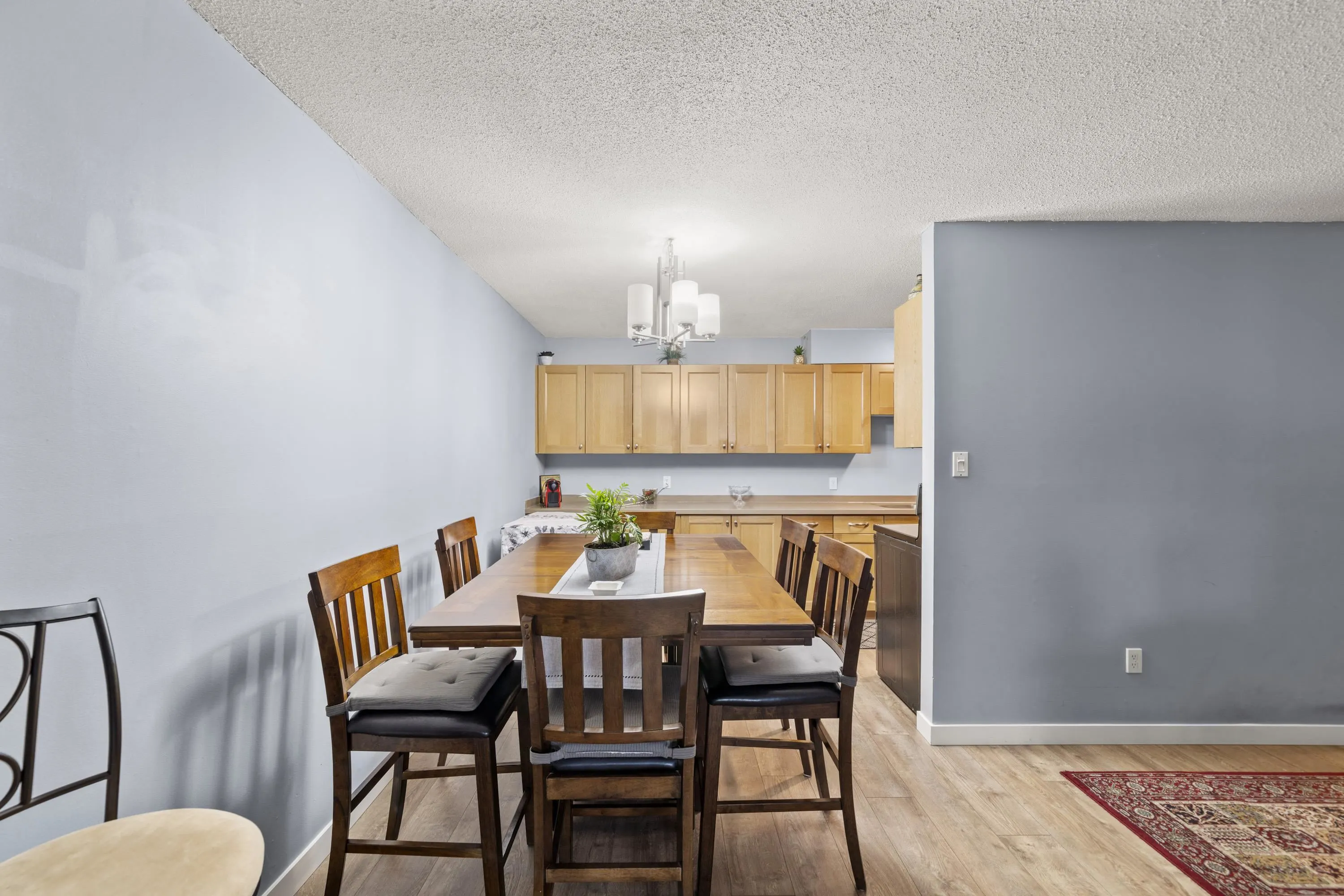 371 Ellesmere Avenue #302