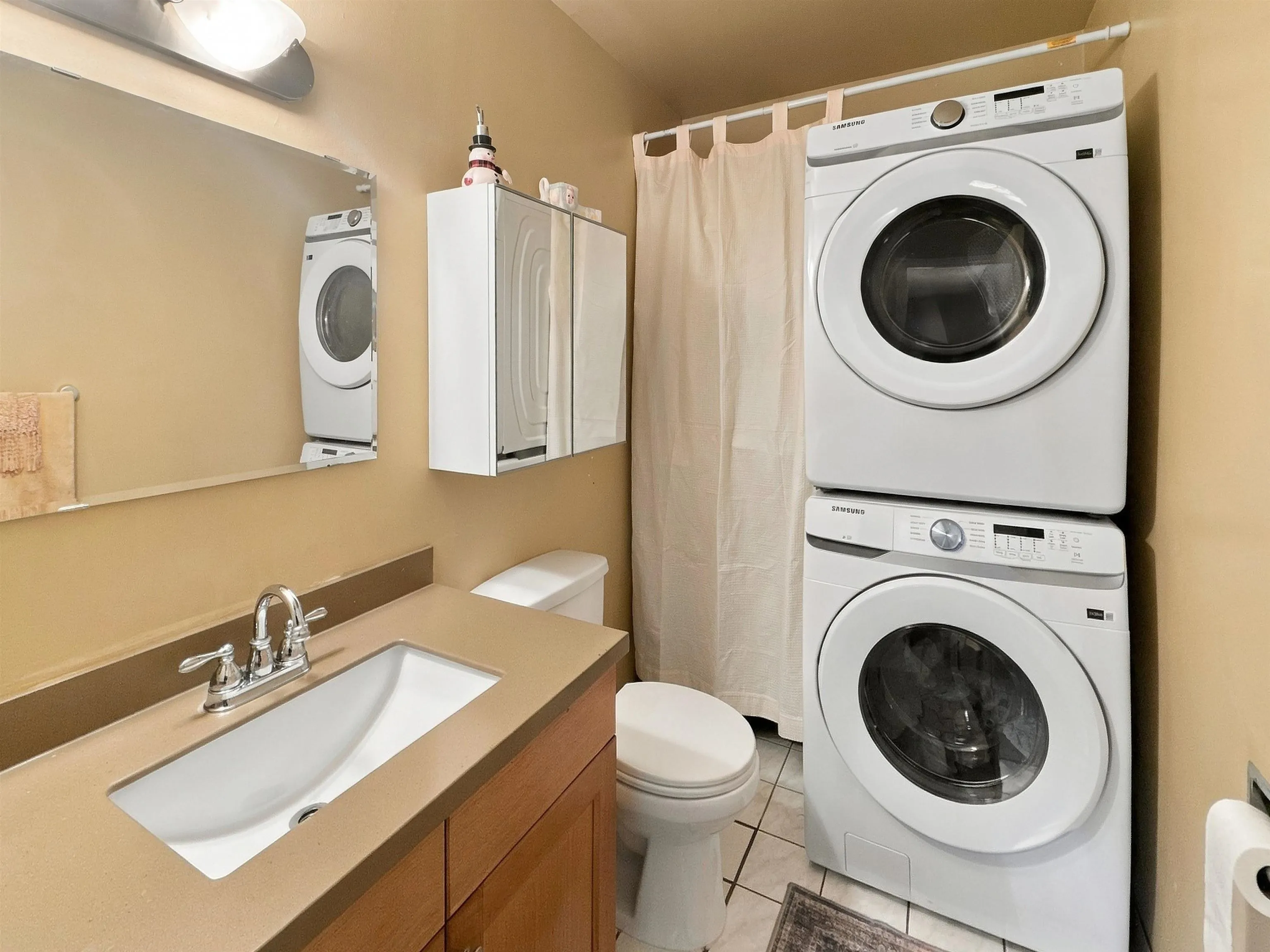 371 Ellesmere Avenue #302