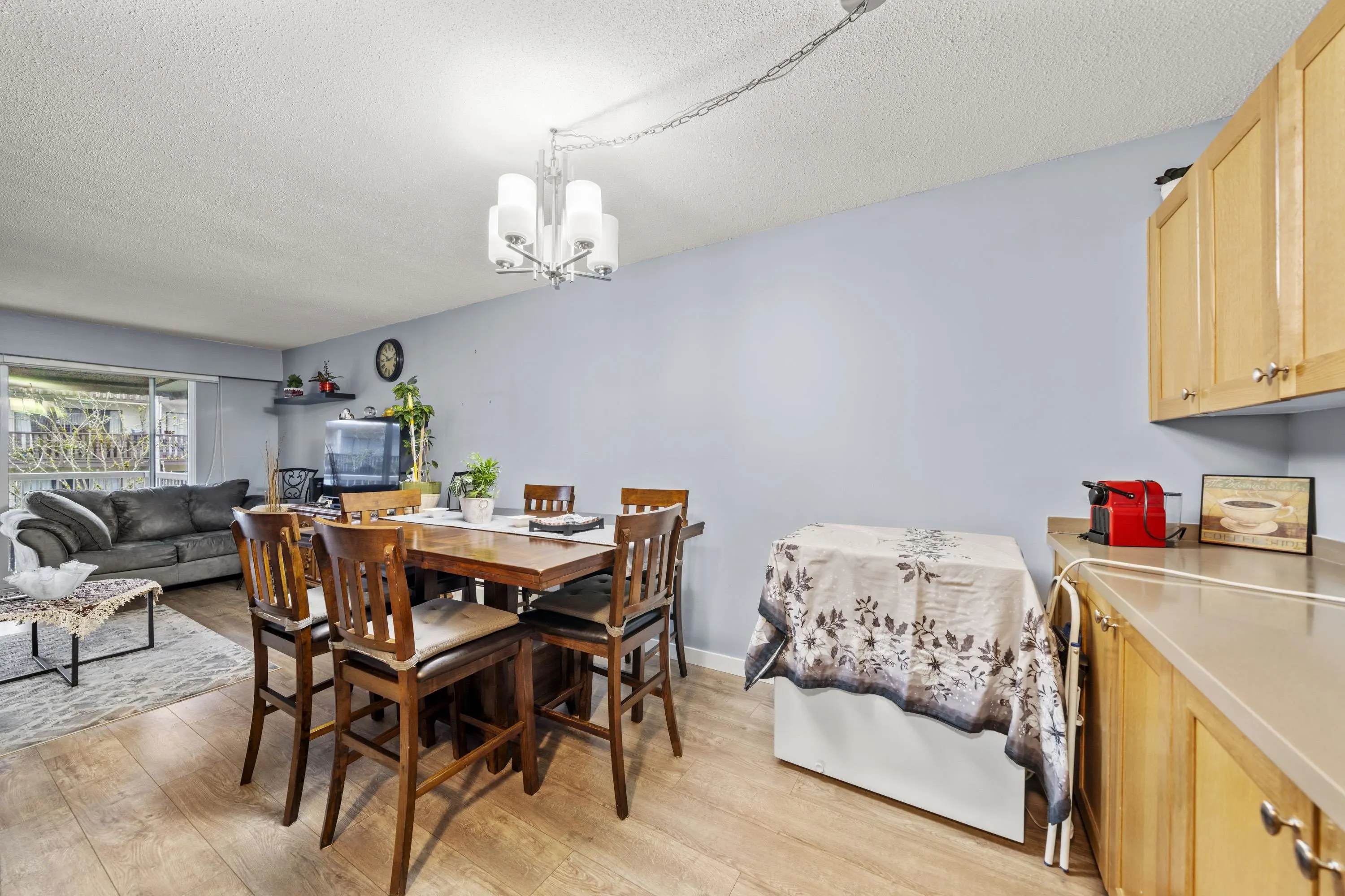 371 Ellesmere Avenue #302
