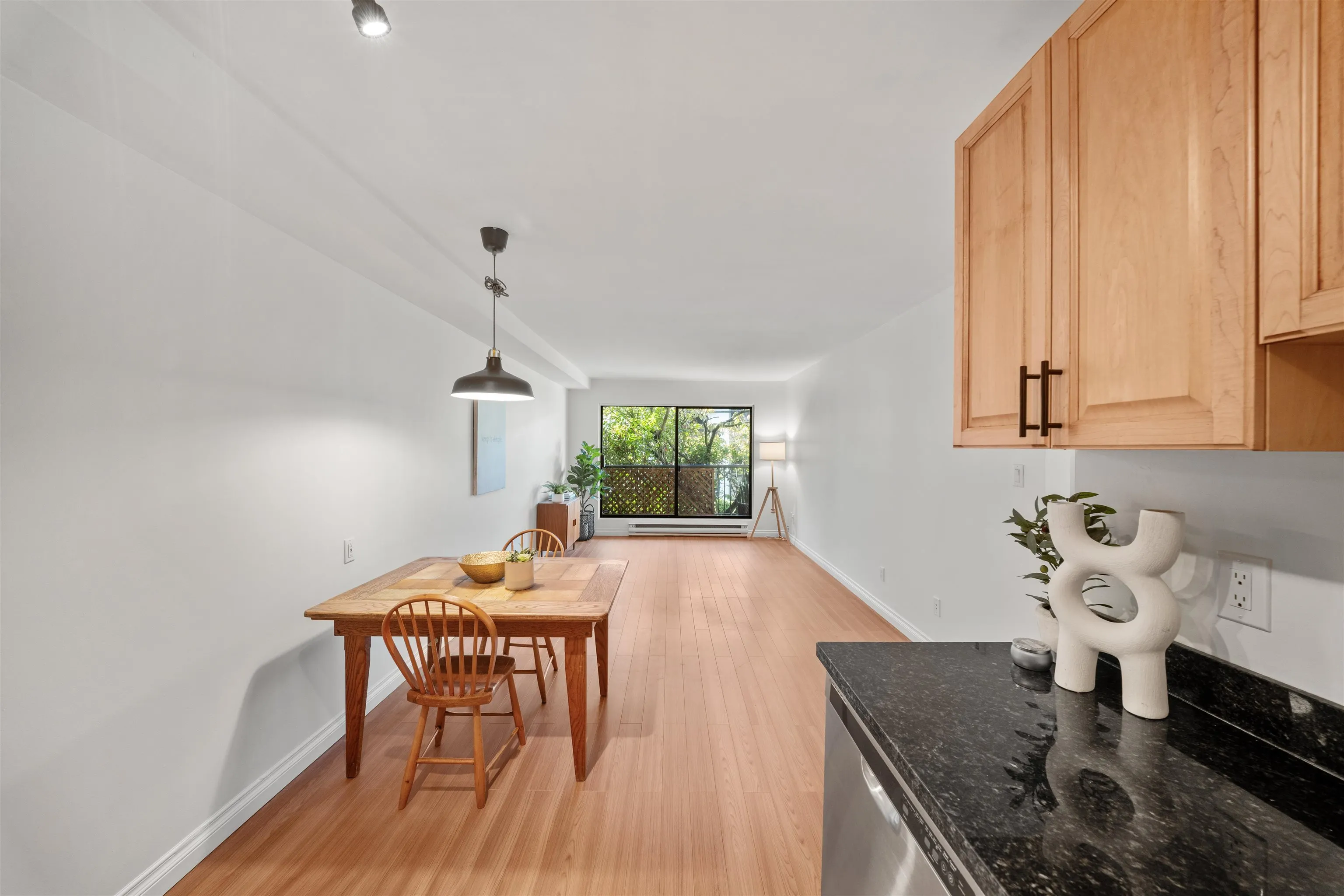 251 W 4th Street #108