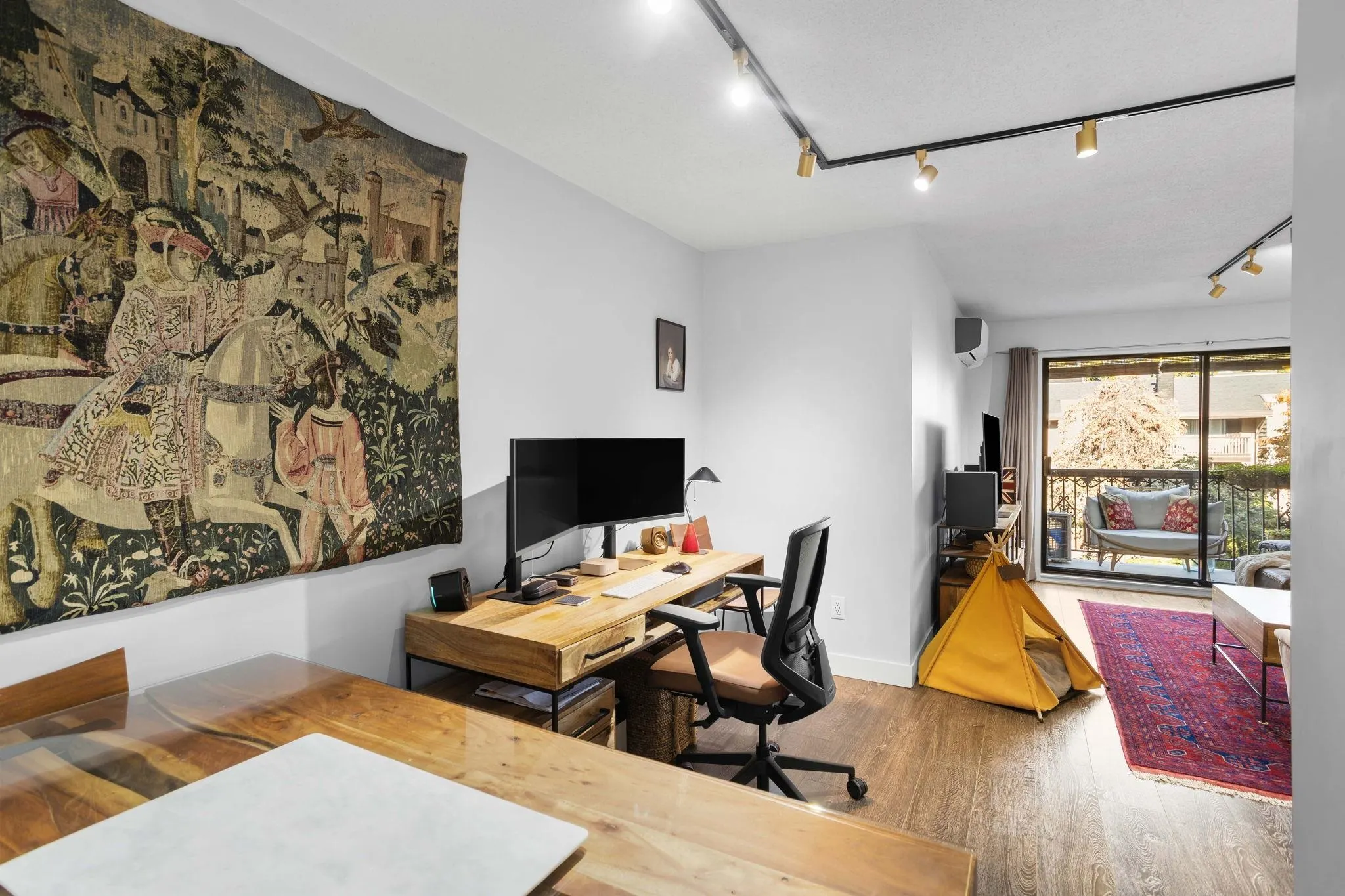 707 Hamilton Street #201