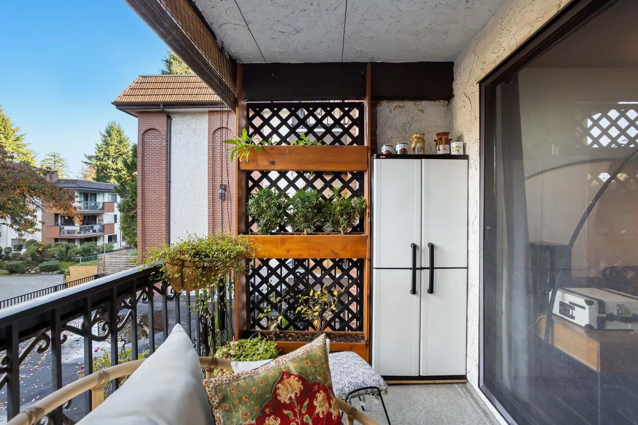 707 Hamilton Street #201