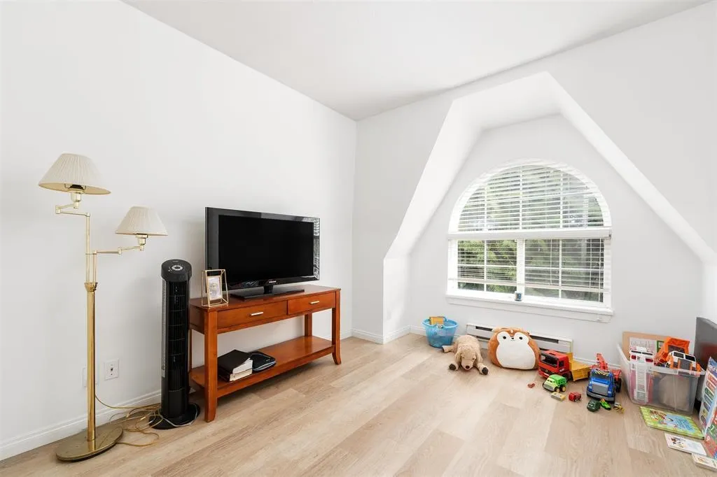 11571 Thorpe Road #9