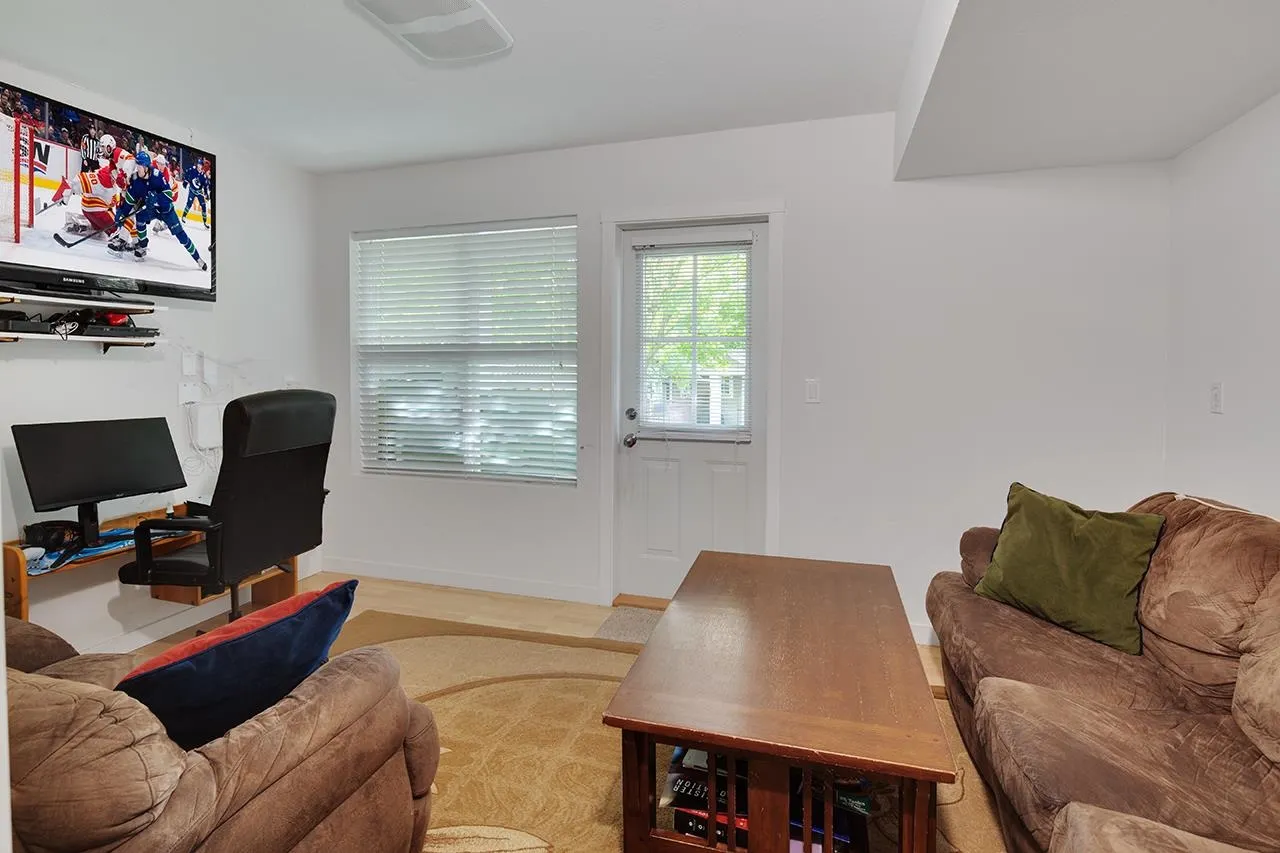 20460 66 Avenue #87