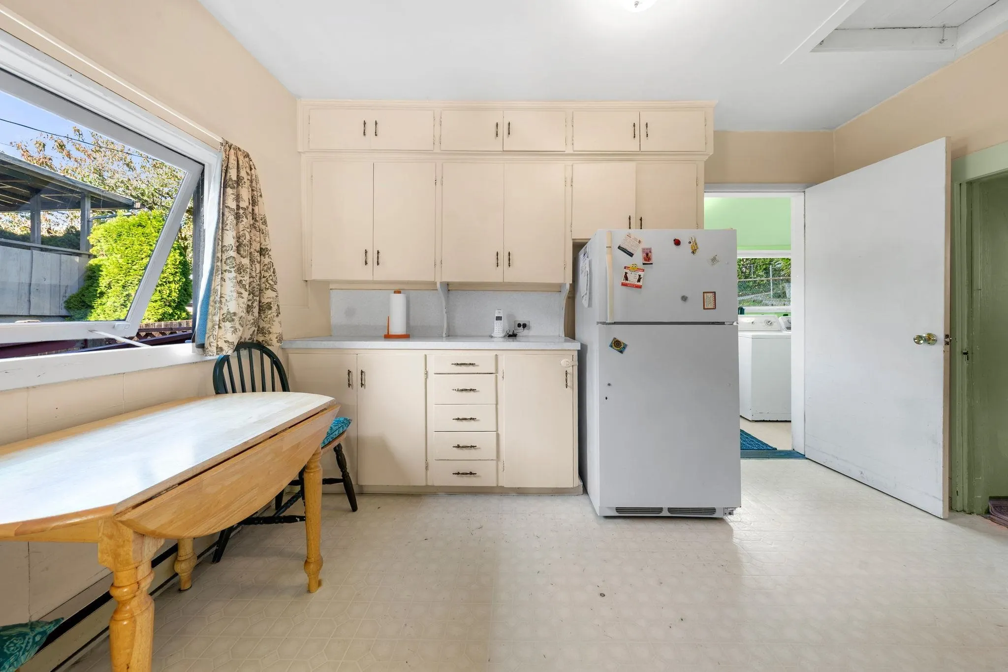 652 W 14th Street