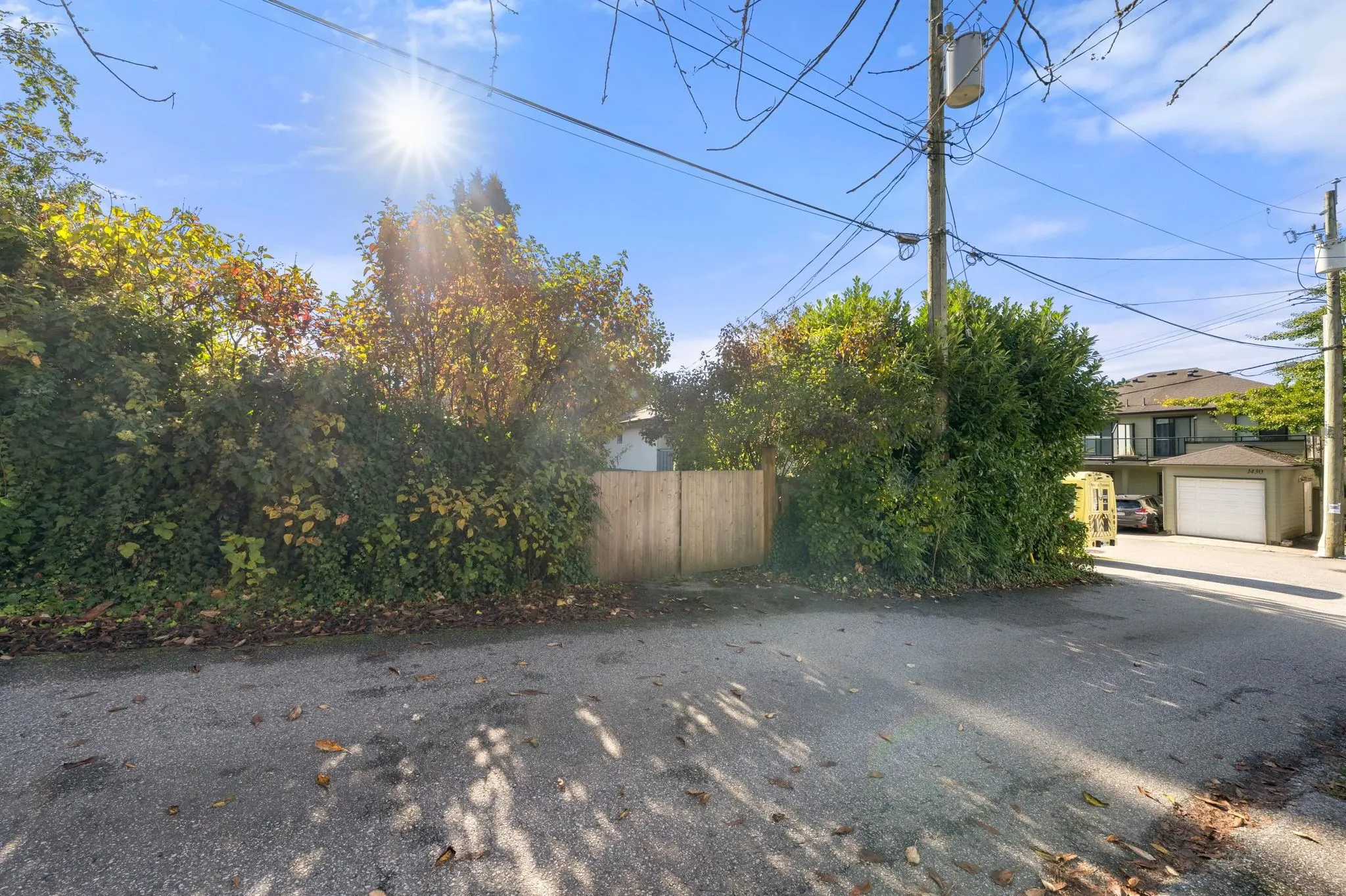 652 W 14th Street