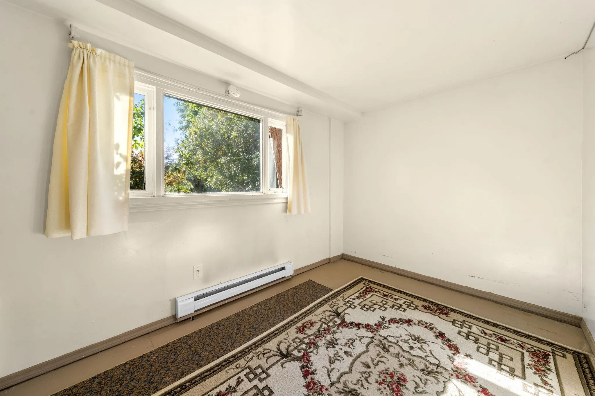 652 W 14th Street