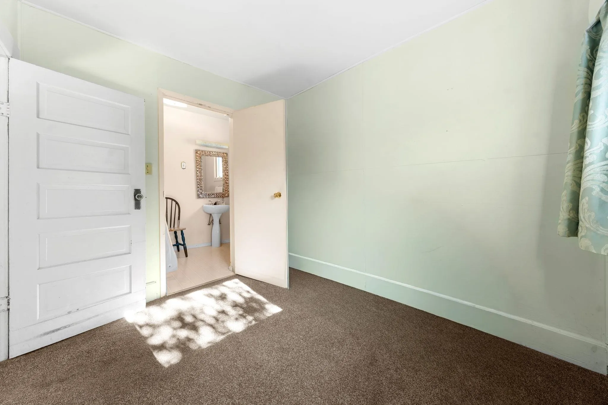 652 W 14th Street