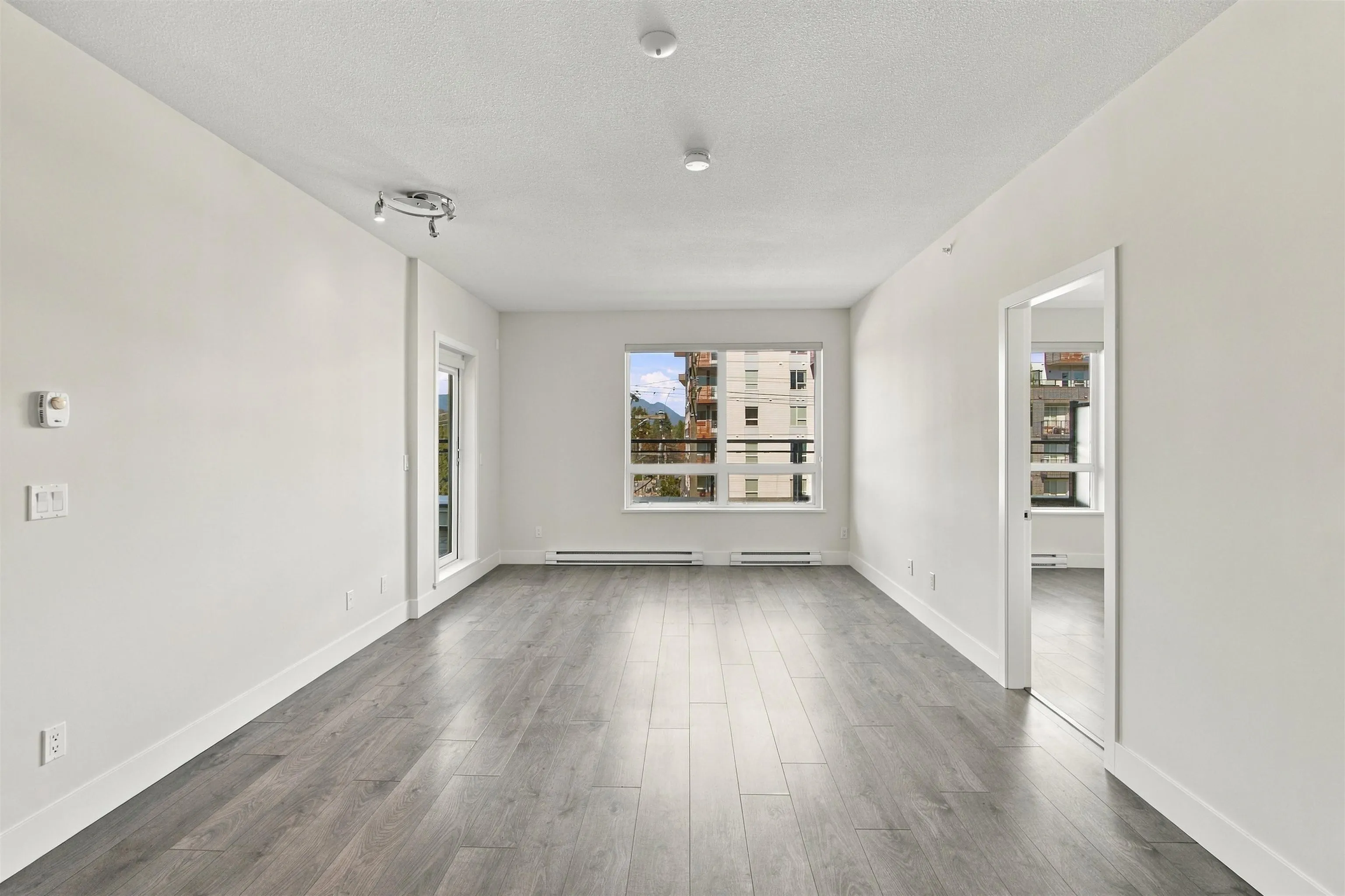 630 Como Lake Avenue #410