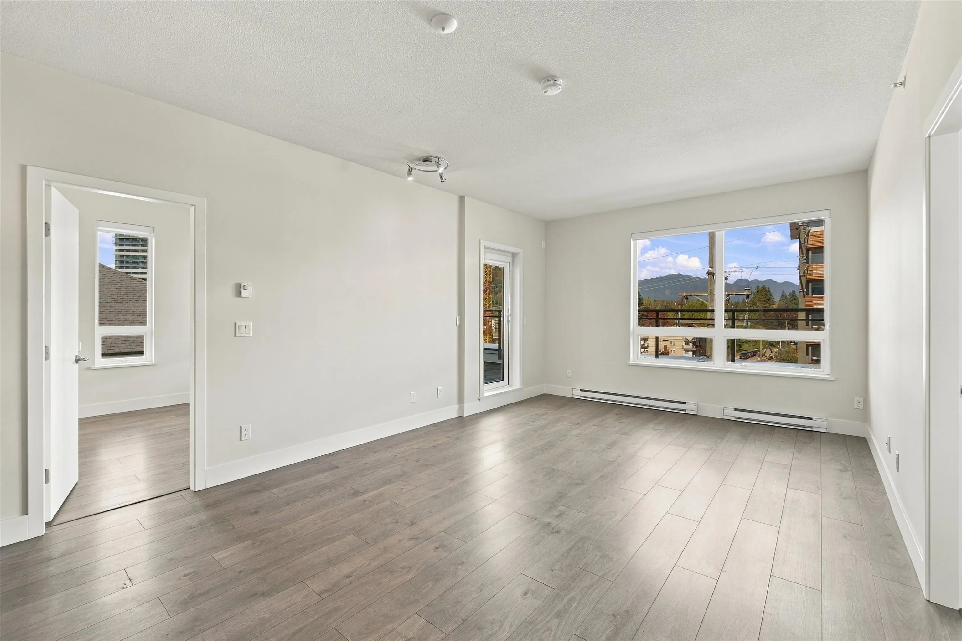 630 Como Lake Avenue #410