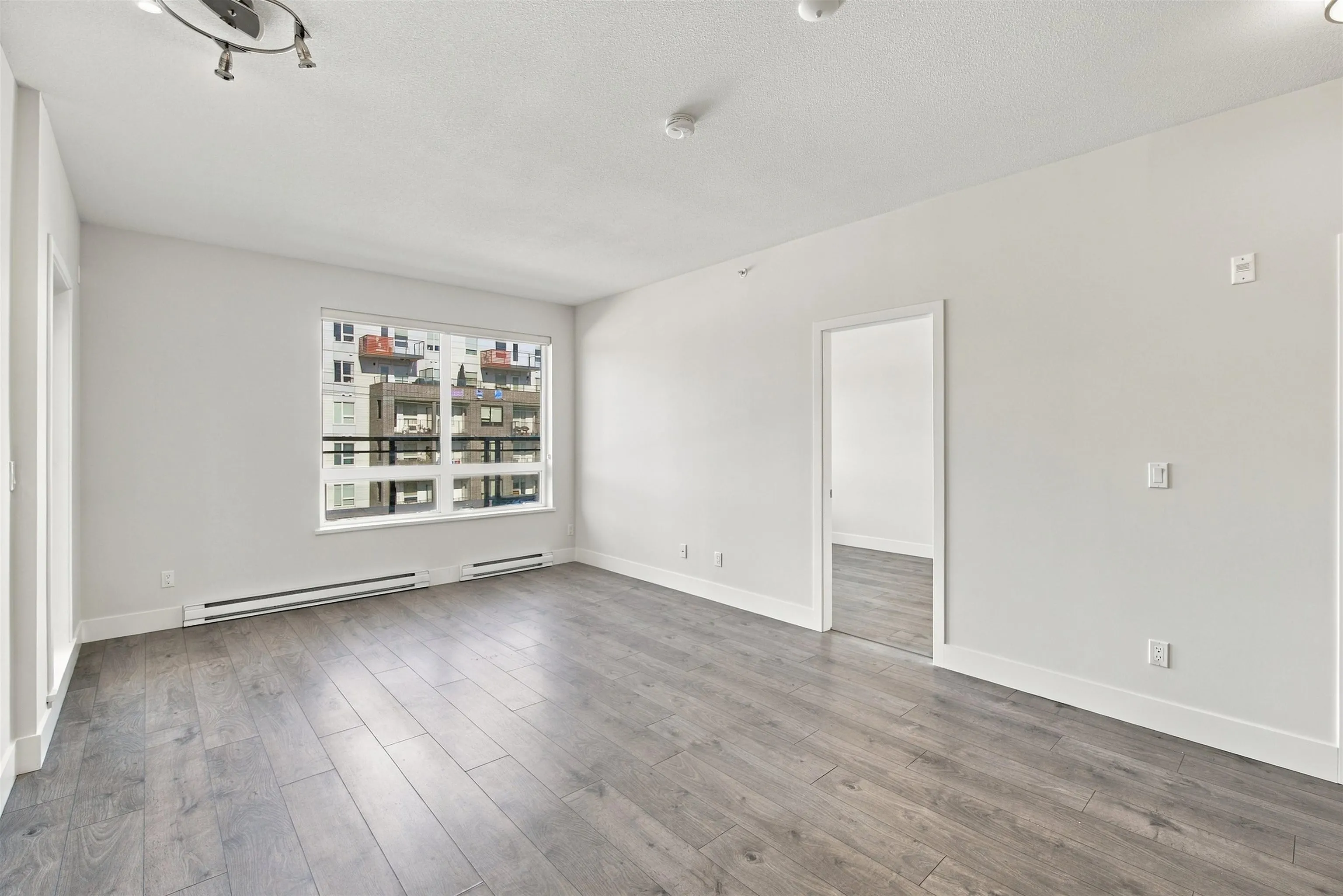 630 Como Lake Avenue #410