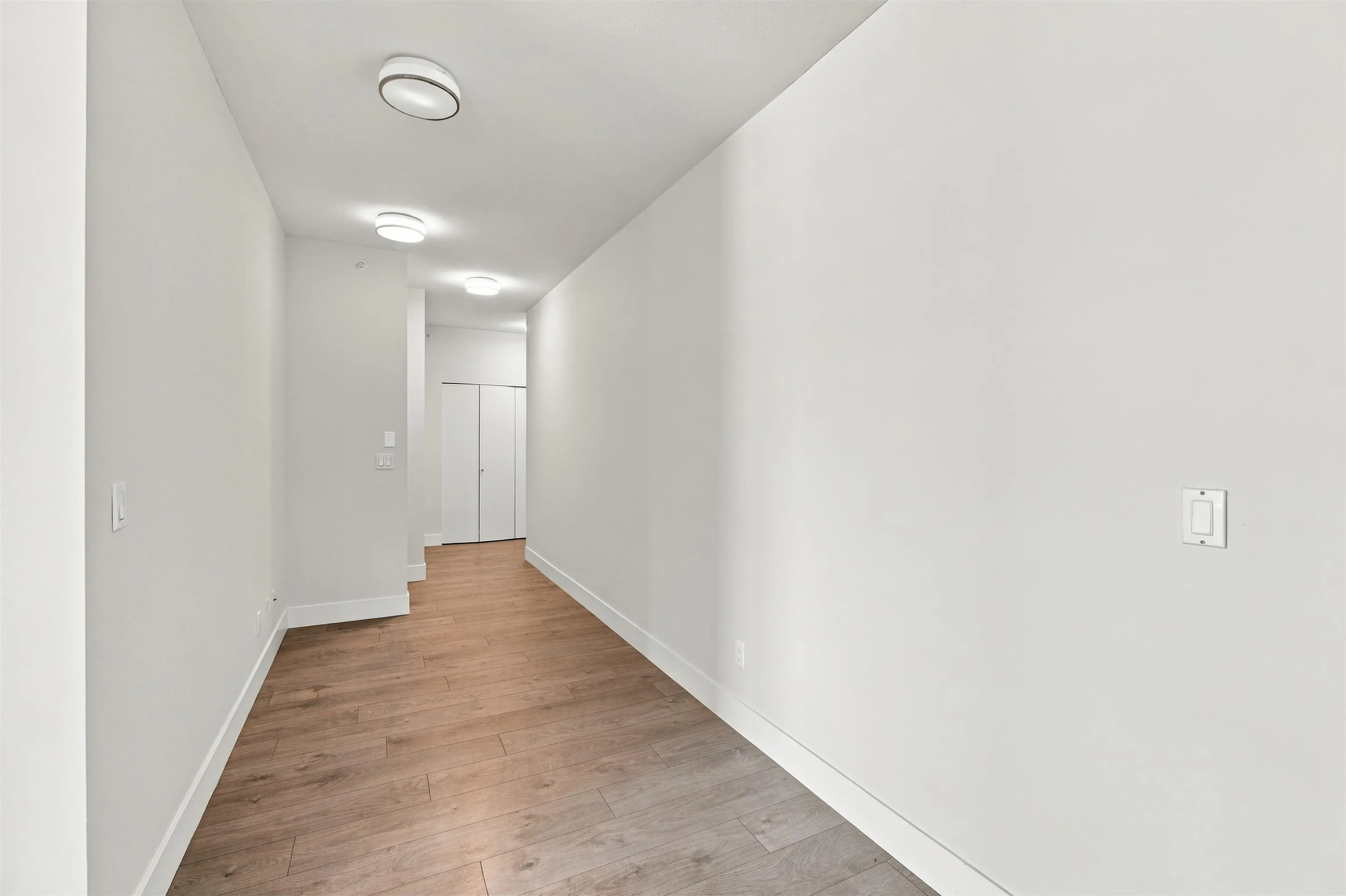630 Como Lake Avenue #410