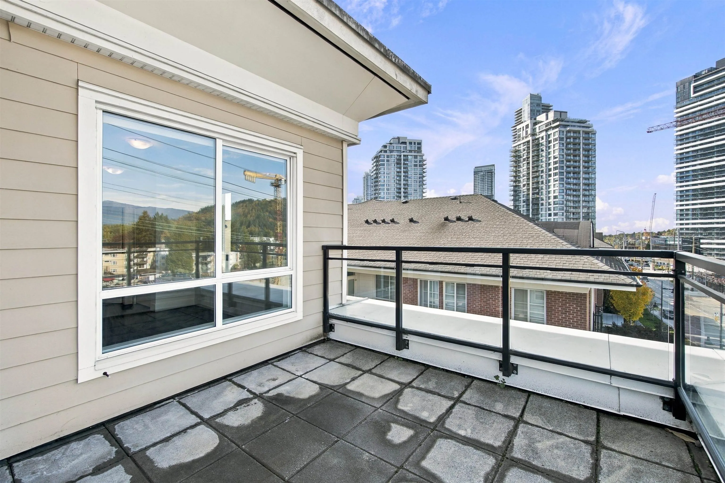 630 Como Lake Avenue #410