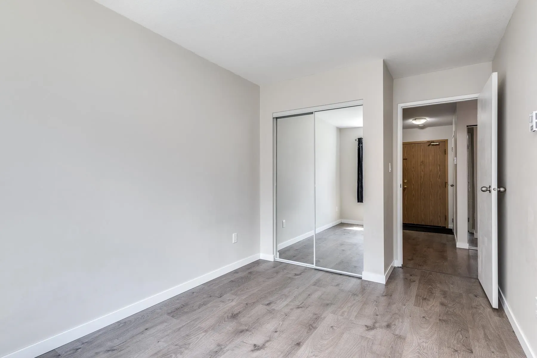 2750 Fuller Street #105